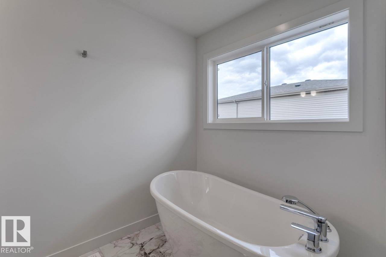 Photo 16 of 2840 191 St Nw, Edmonton AB