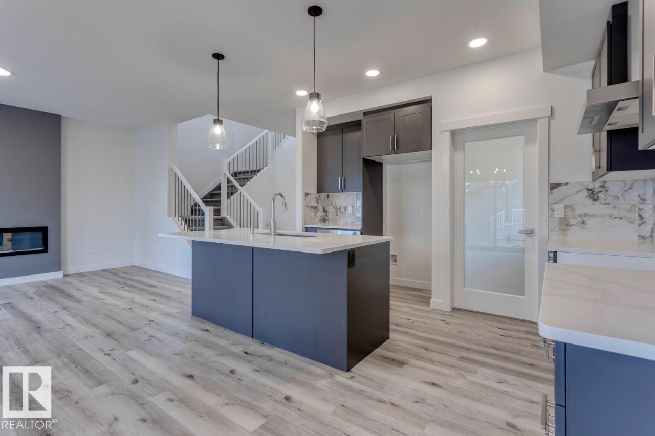 Photo 13 of 2840 191 St Nw, Edmonton AB