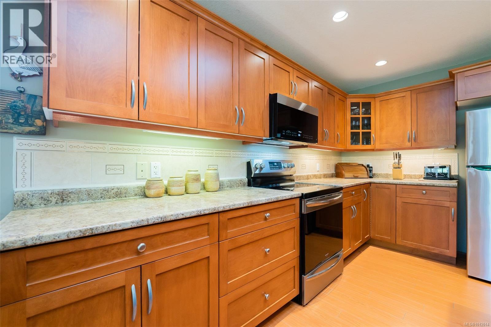 Photo 11 of 2324 Dodds Rd, Nanaimo BC