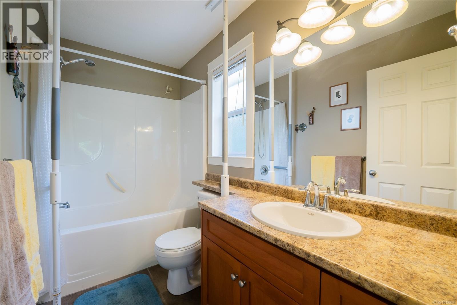 Photo 19 of 2324 Dodds Rd, Nanaimo BC