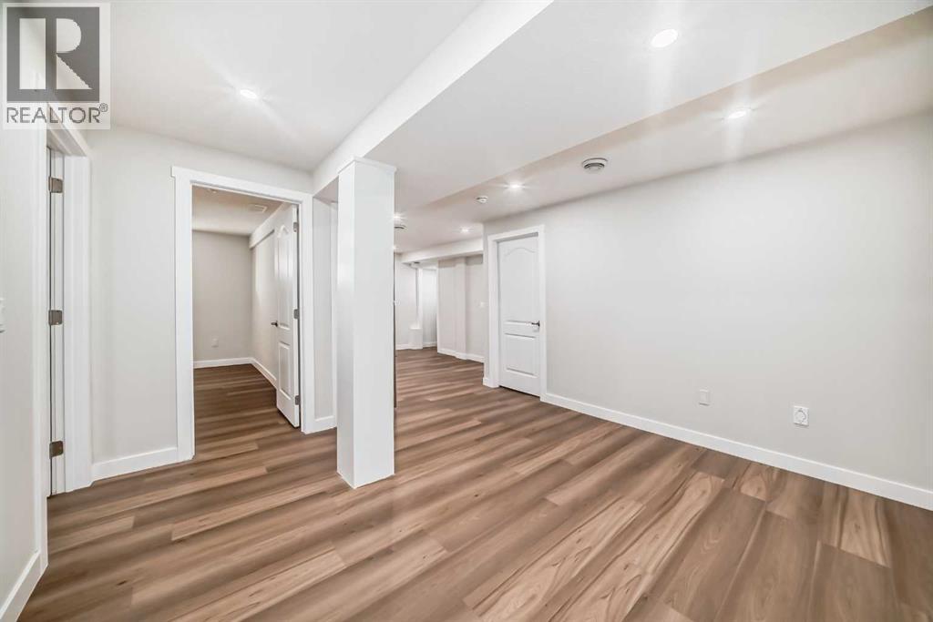 Single Family House for Sale in  Evanston Drive NW Evanston Calgary 