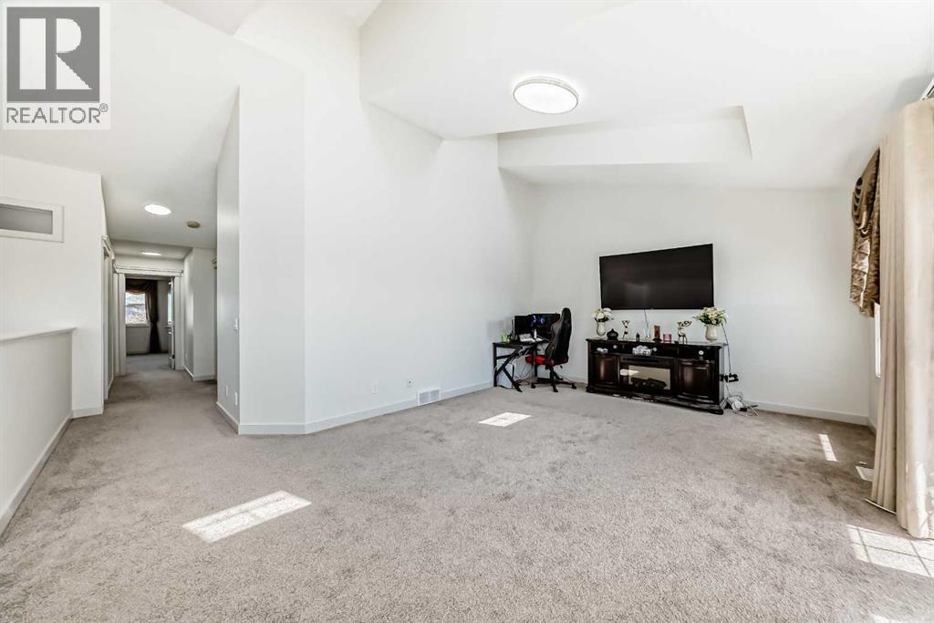 Single Family House for Sale in  Evanston Drive NW Evanston Calgary 