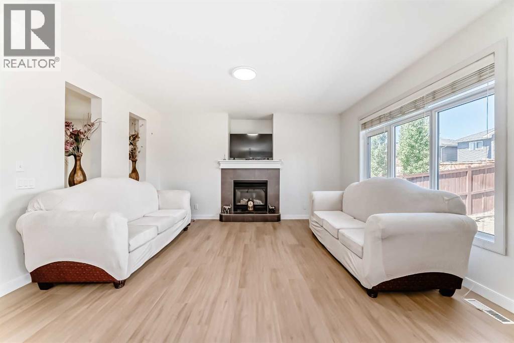 Single Family House for Sale in  Evanston Drive NW Evanston Calgary 