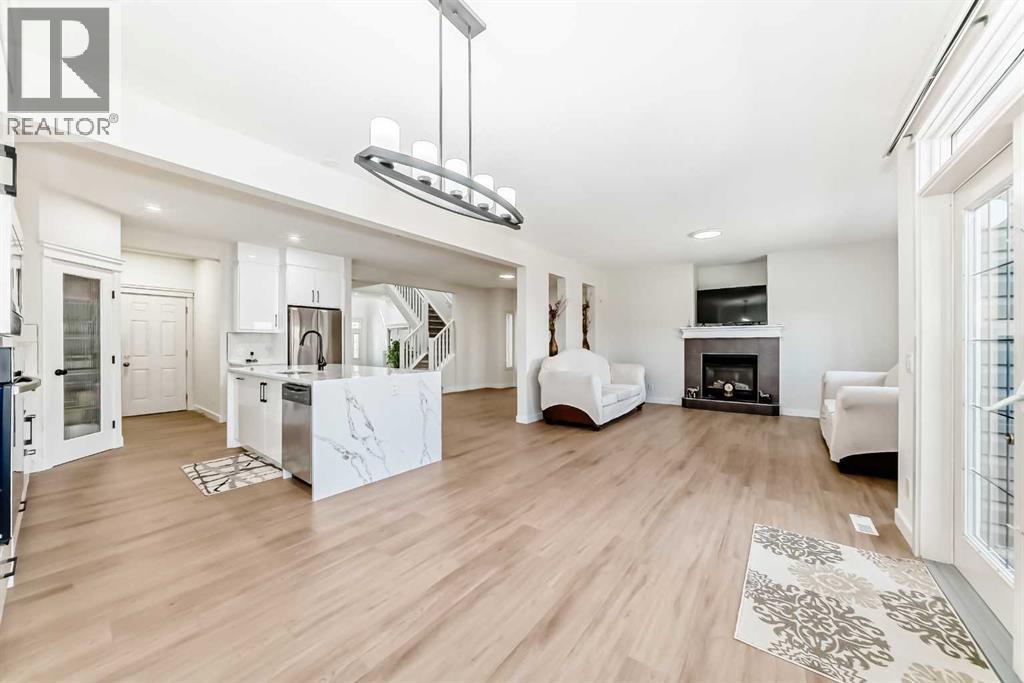 Single Family House for Sale in  Evanston Drive NW Evanston Calgary 