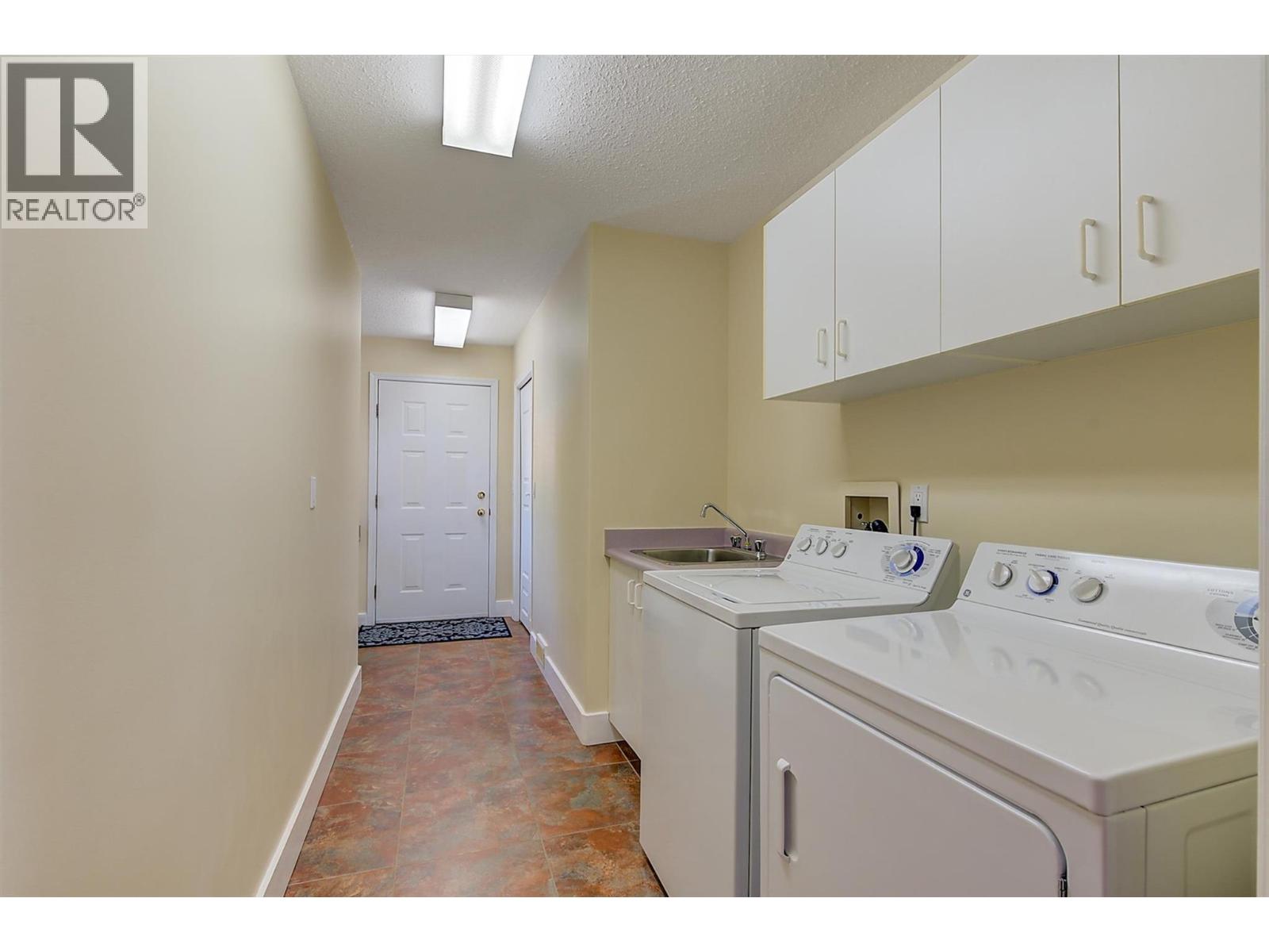  343 Stellar Drive, Kelowna