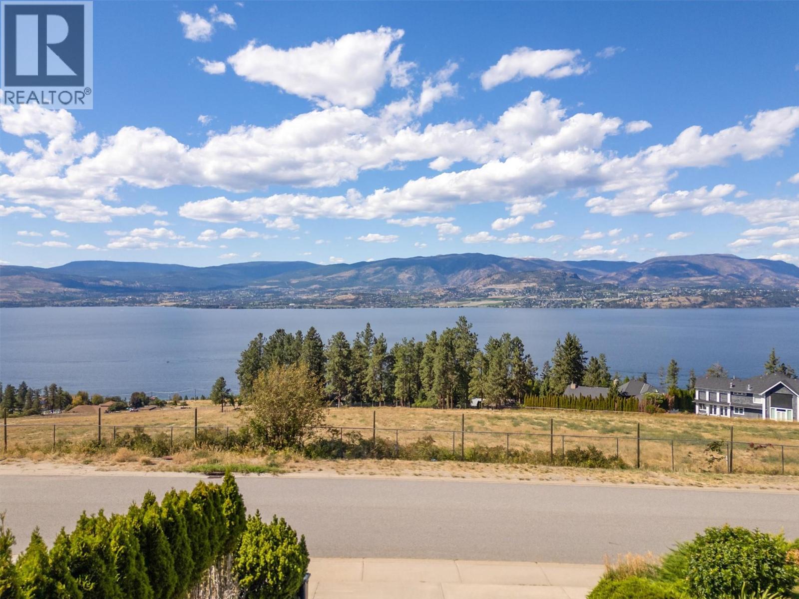  343 Stellar Drive, Kelowna