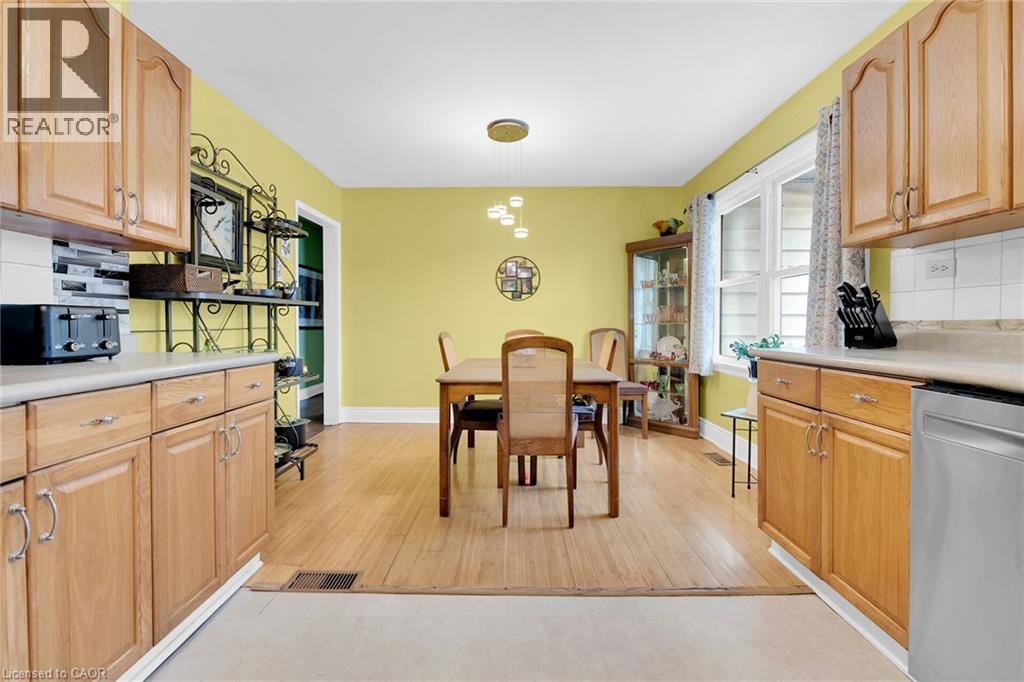 Photo 10 of 471 Geneva Street, St Catharines ON