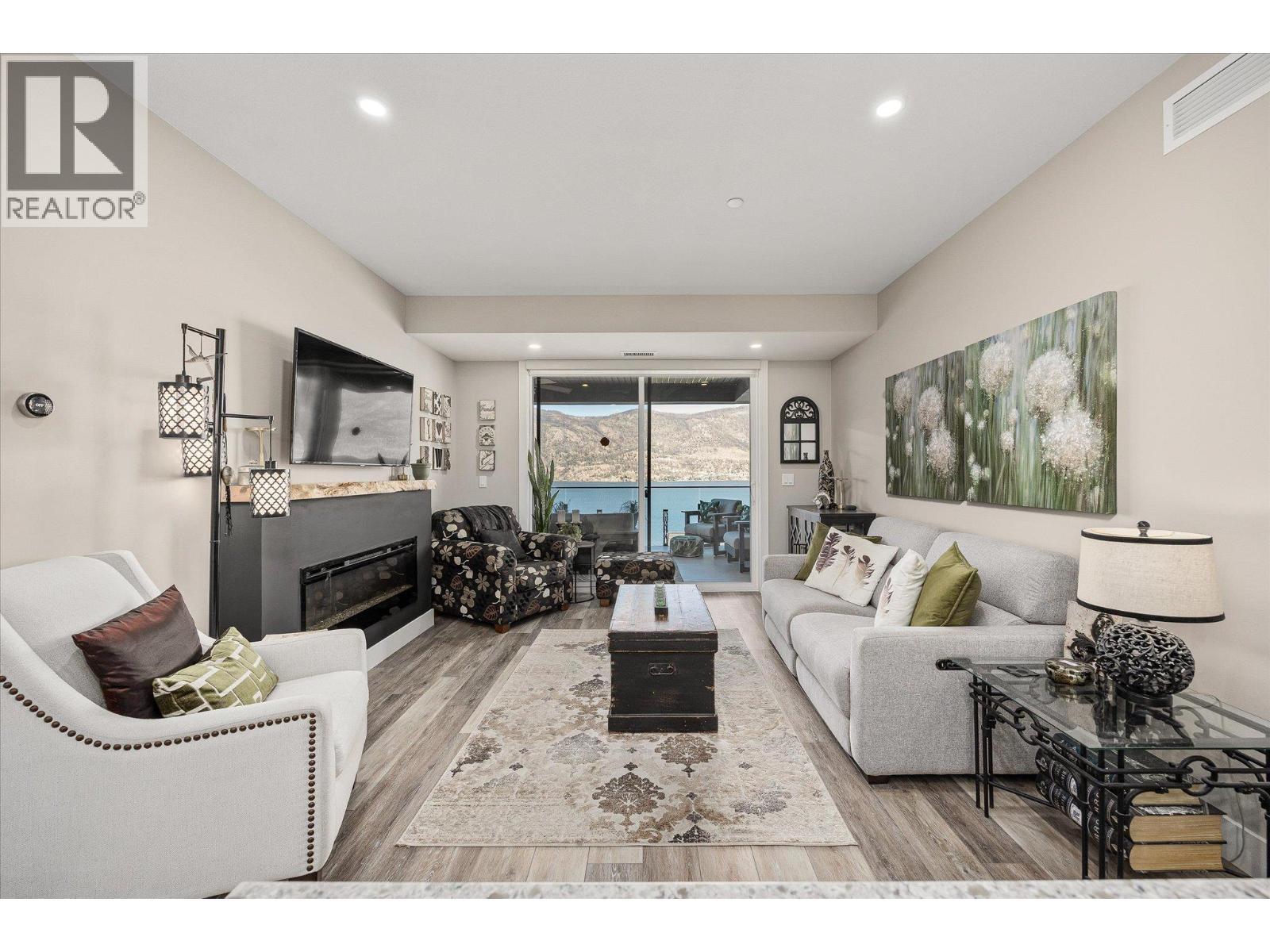 311 3475 Granite Close, Kelowna