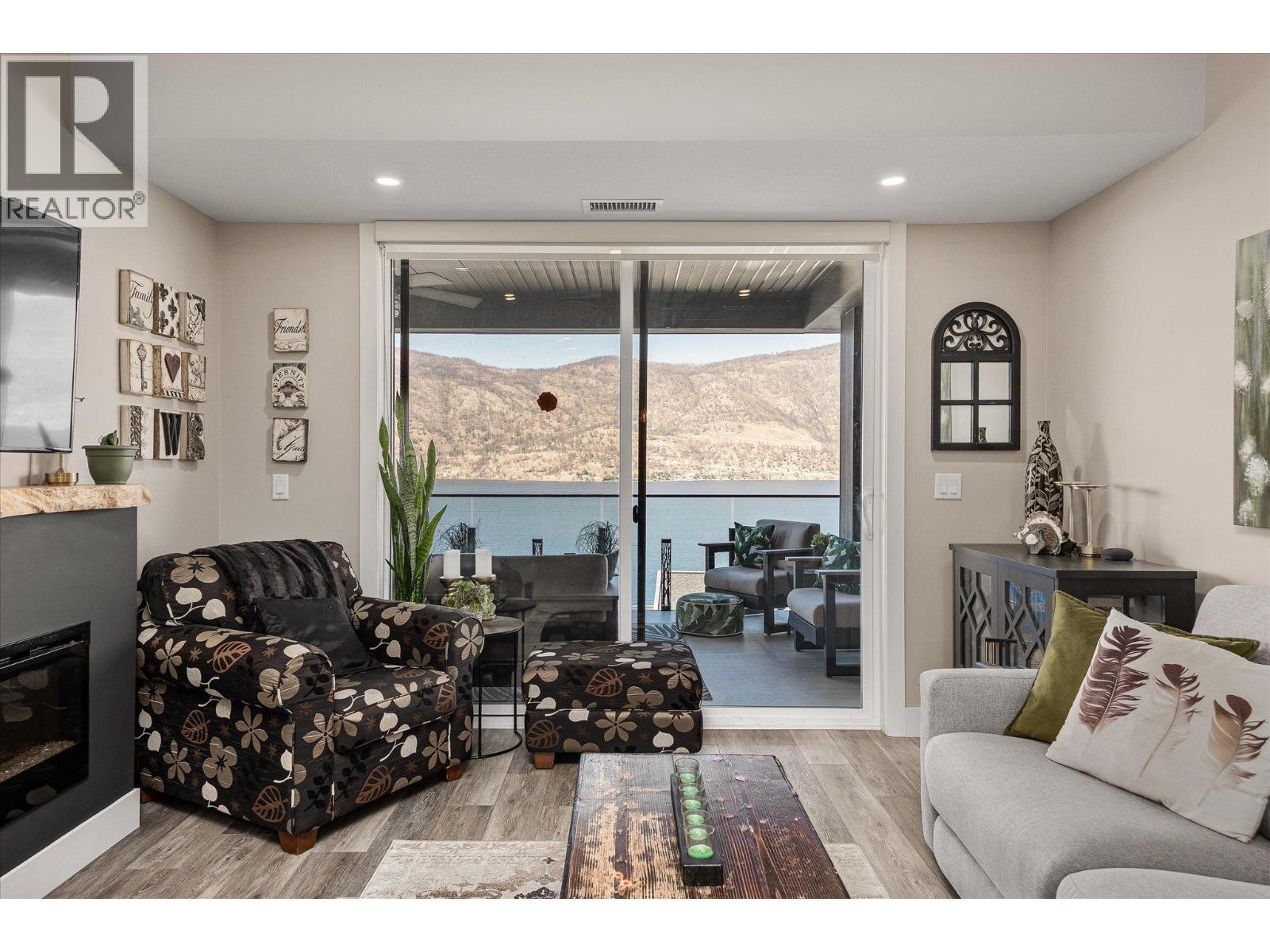 311 3475 Granite Close, Kelowna