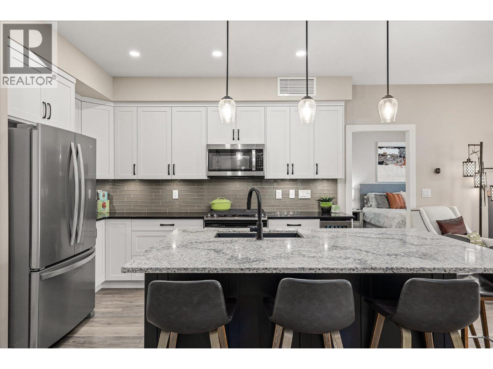 311 3475 Granite Close, Kelowna