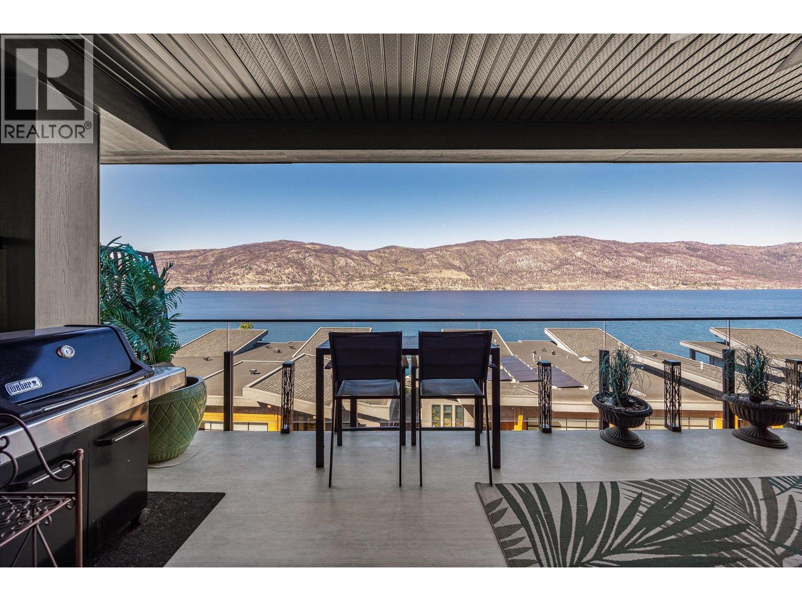 311 3475 Granite Close, Kelowna