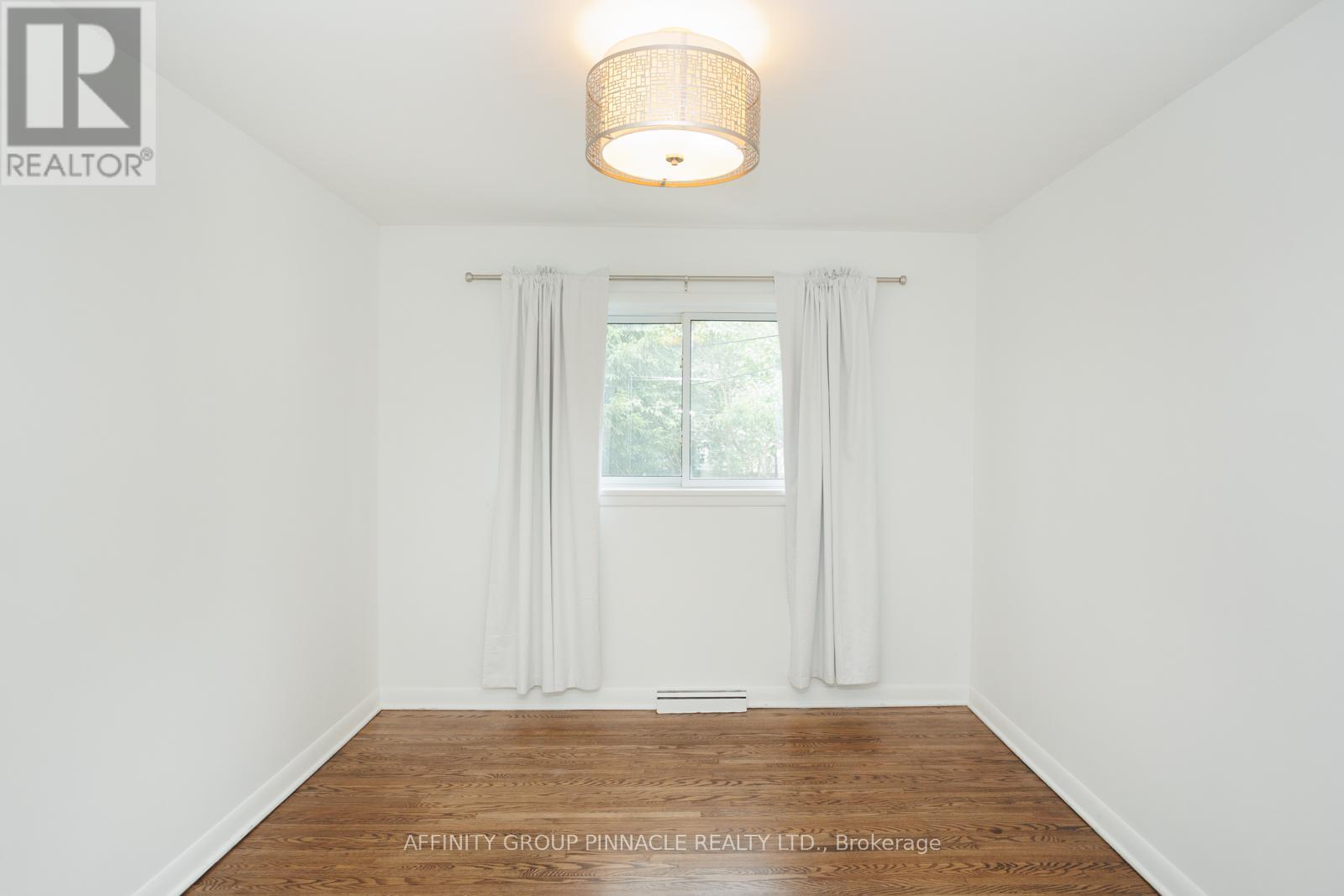 Photo 10 of 22 Sunset Court, Kawartha Lakes ON