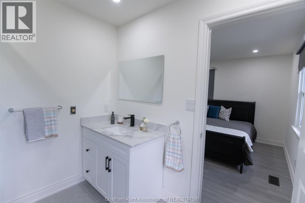 Photo 37 of 152 Park Street, Dresden ON