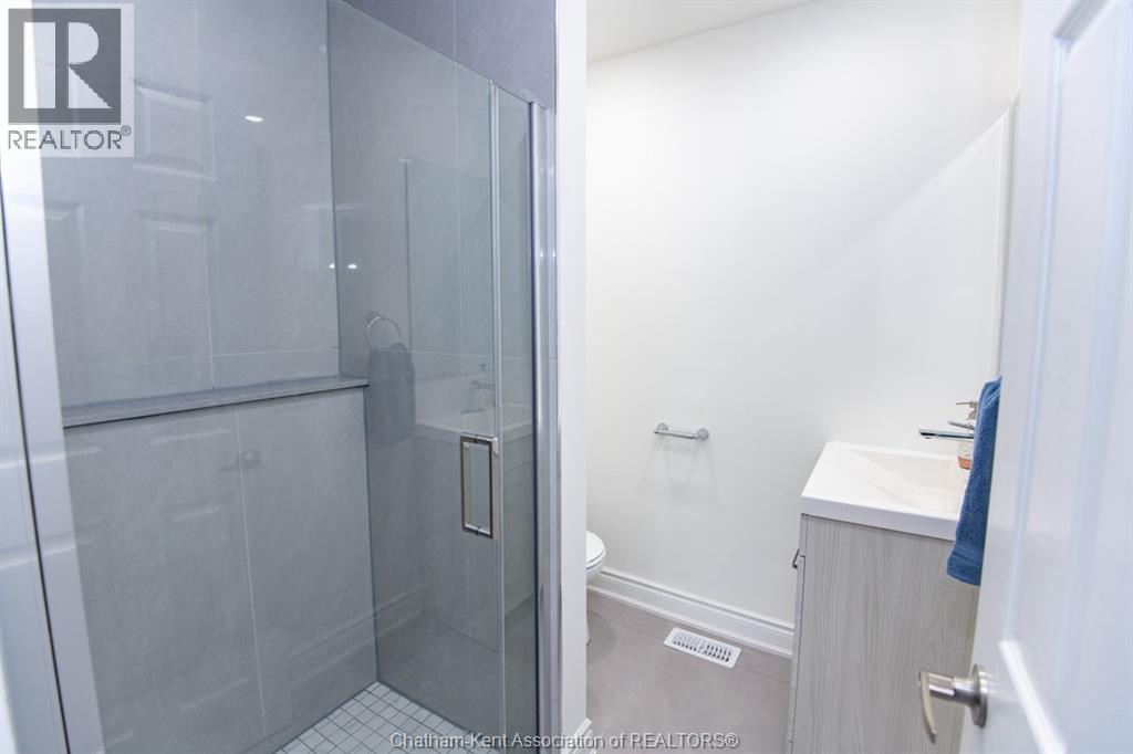 Photo 38 of 152 Park Street, Dresden ON