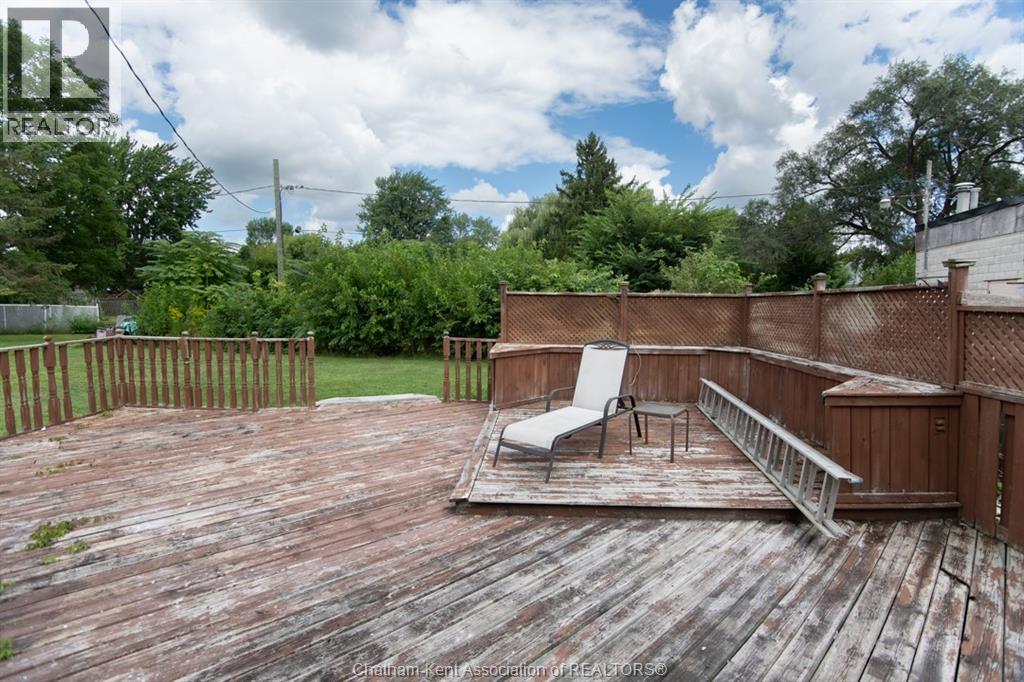 Photo 14 of 152 Park Street, Dresden ON