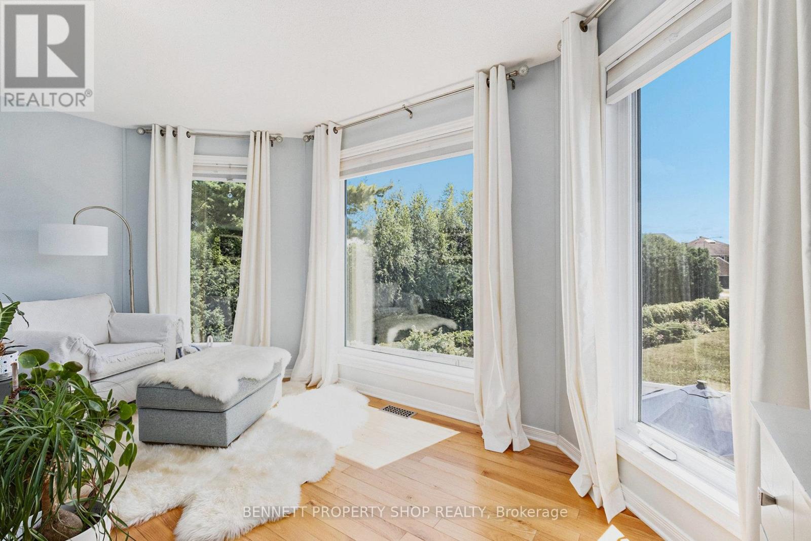 Photo 13 of 778 Montcrest Drive, Ottawa ON