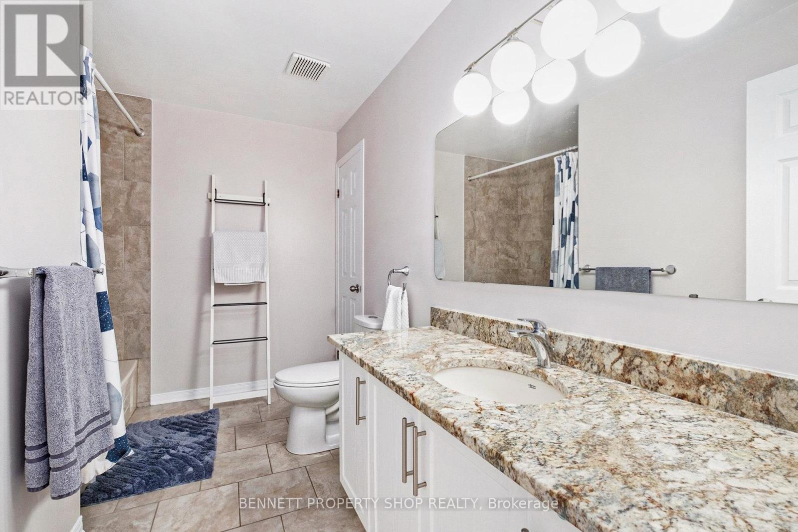 Photo 20 of 778 Montcrest Drive, Ottawa ON