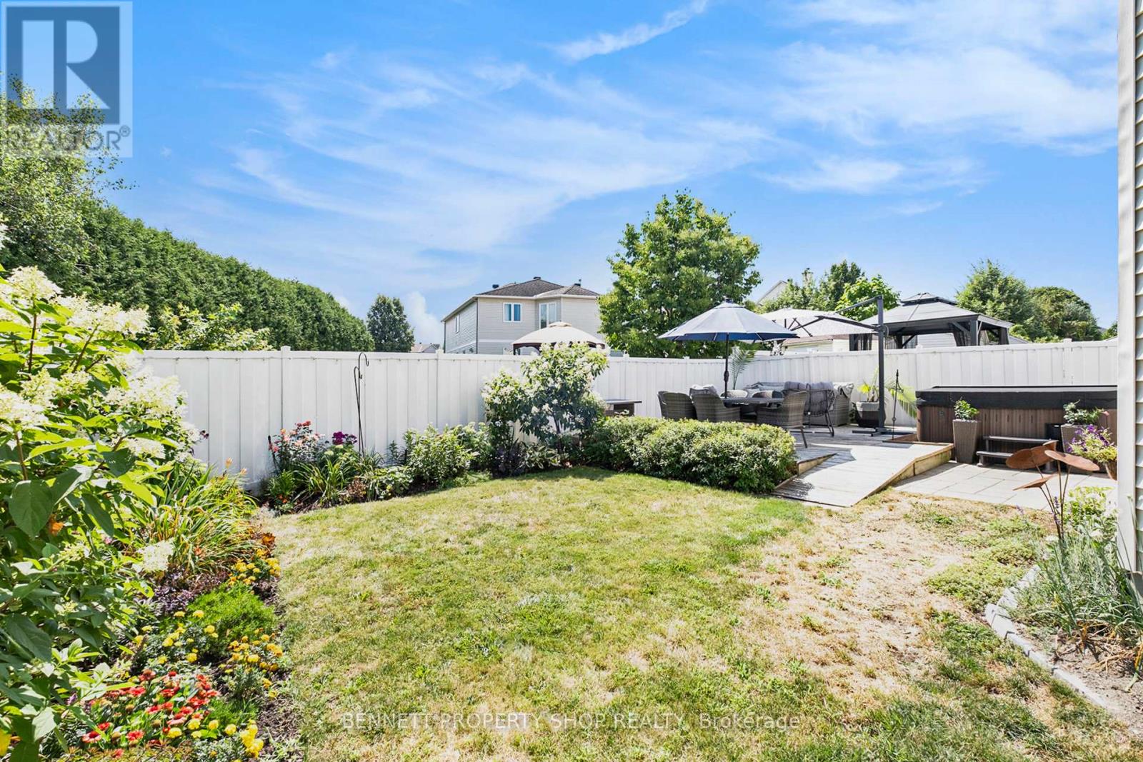 Photo 26 of 778 Montcrest Drive, Ottawa ON
