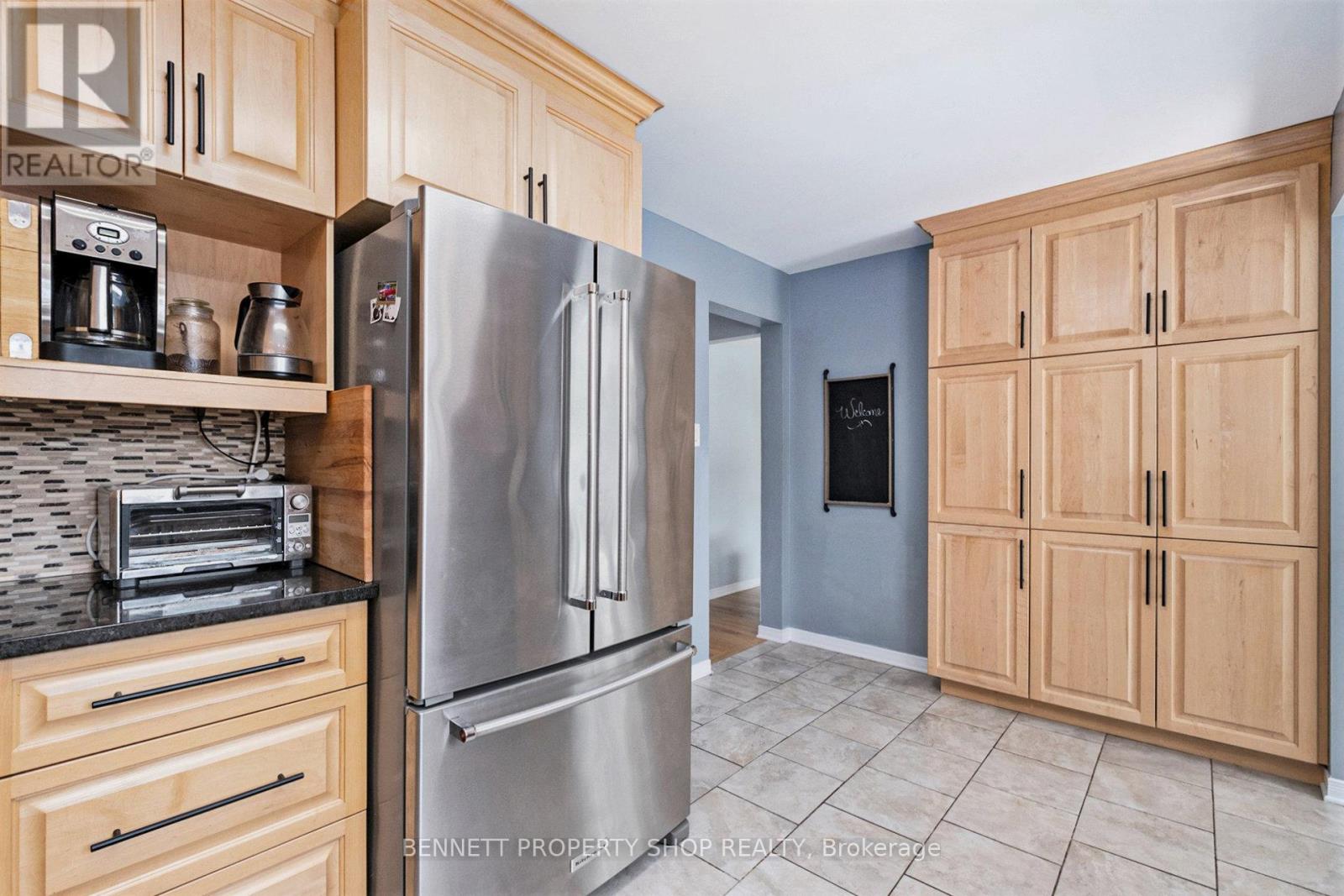 Photo 9 of 778 Montcrest Drive, Ottawa ON