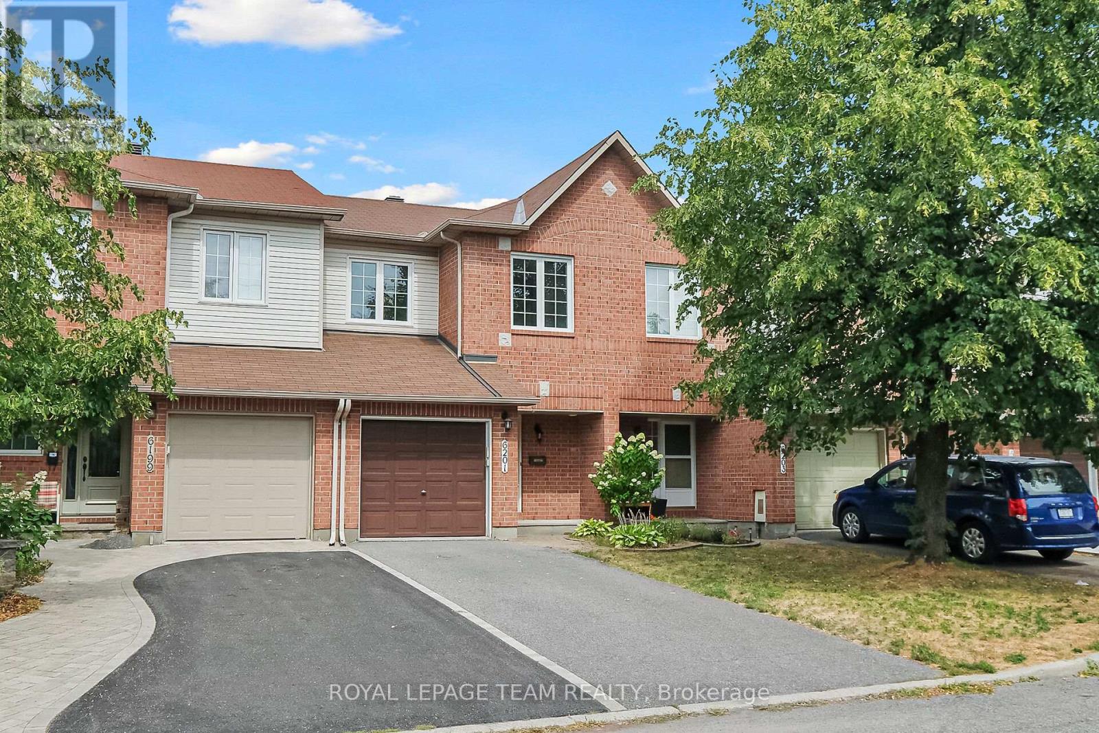 6201 Arbourwood Drive ~ 3BR & 3BA Townhome.