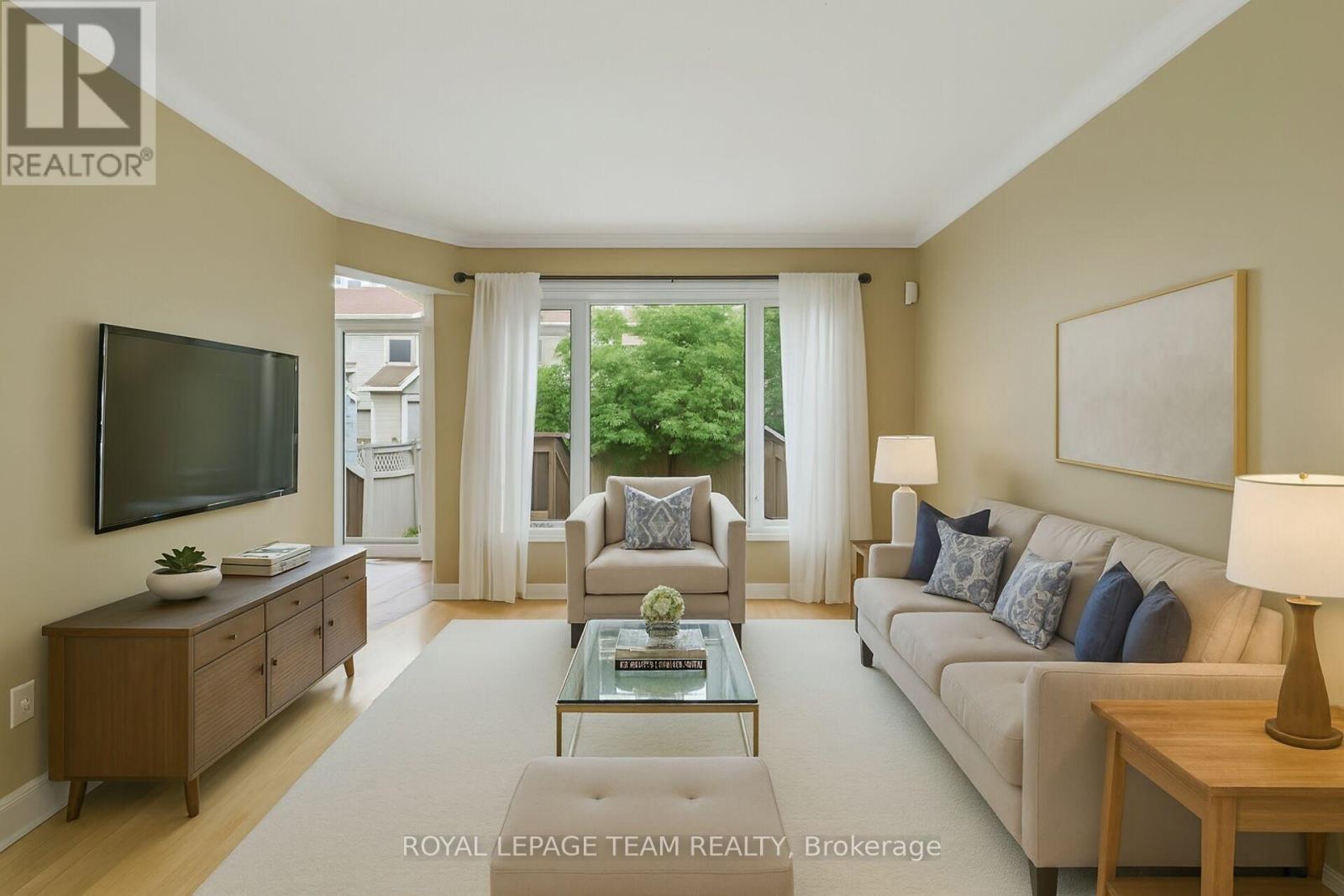Photo 14 of 6201 Arbourwood Drive, Ottawa ON