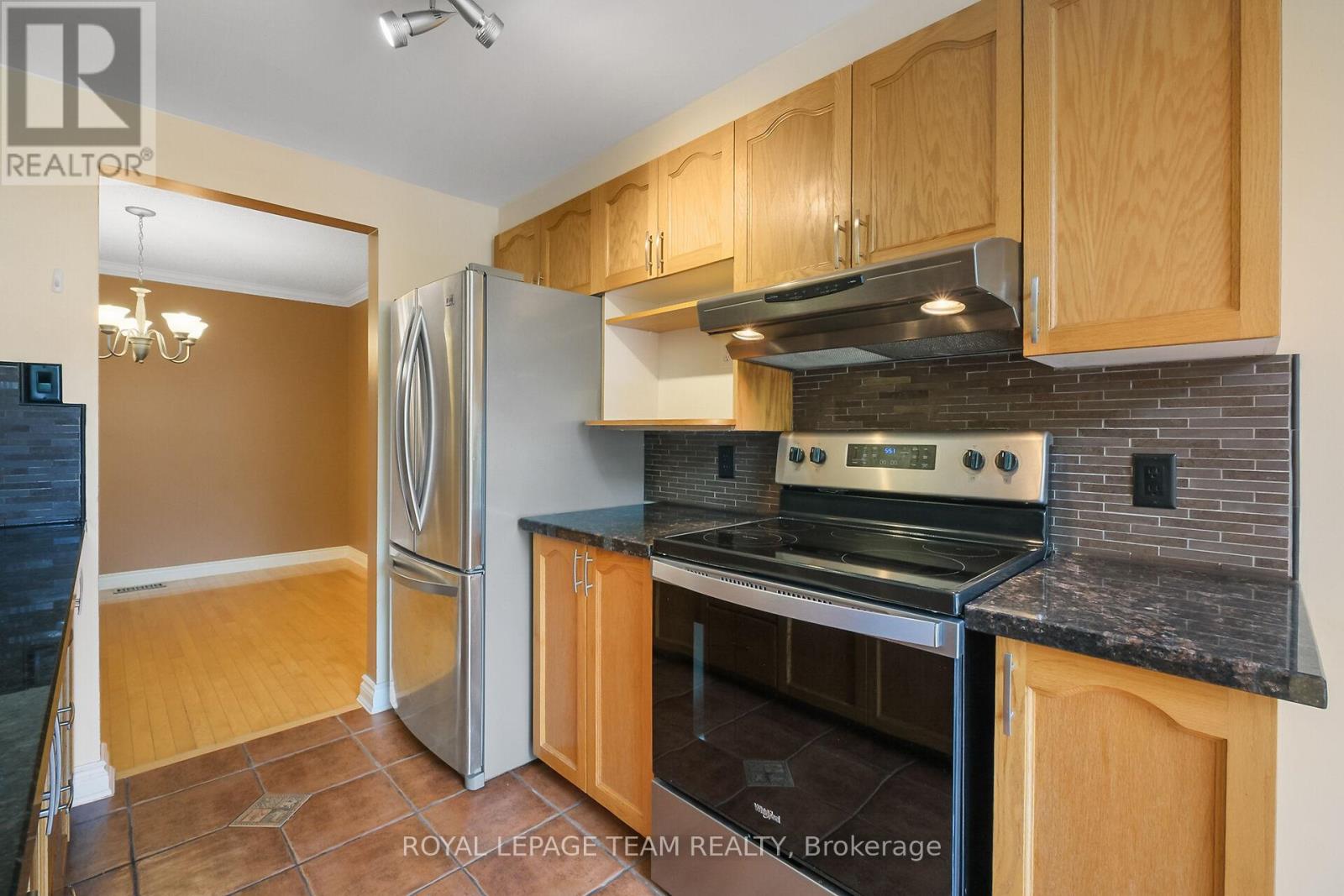 Photo 19 of 6201 Arbourwood Drive, Ottawa ON