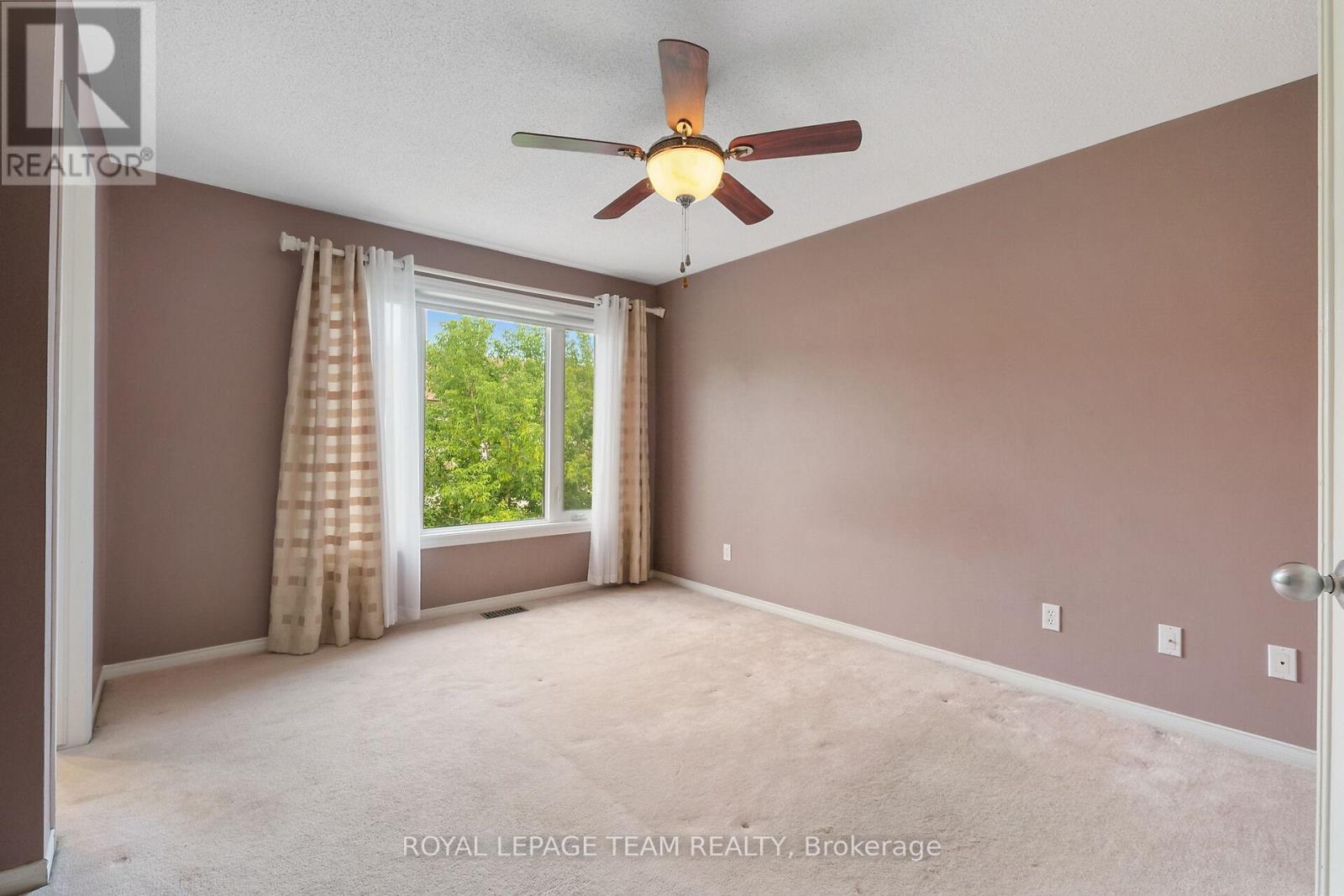 Photo 22 of 6201 Arbourwood Drive, Ottawa ON