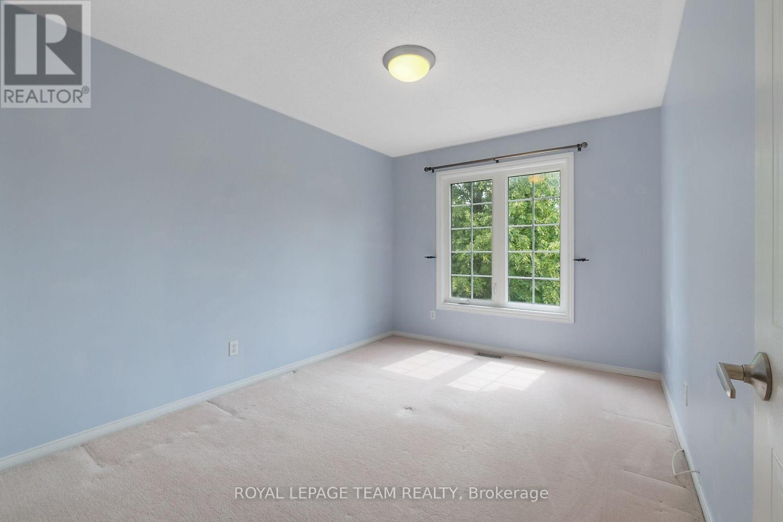 Photo 28 of 6201 Arbourwood Drive, Ottawa ON
