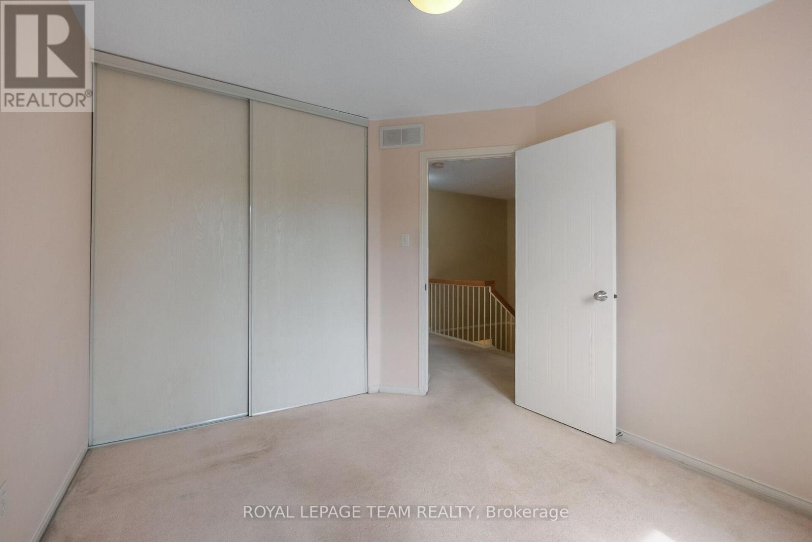 Photo 31 of 6201 Arbourwood Drive, Ottawa ON