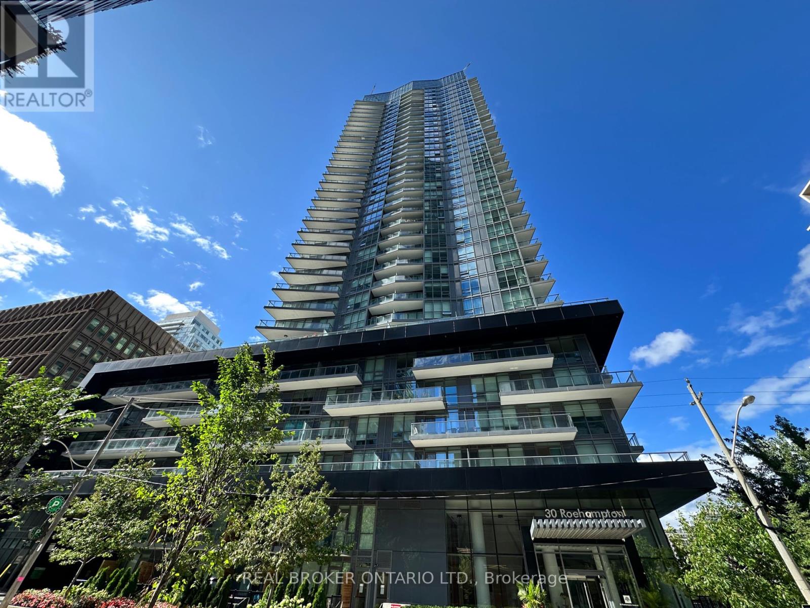 Photo 8 of 307 30 Roehampton Avenue, Toronto ON