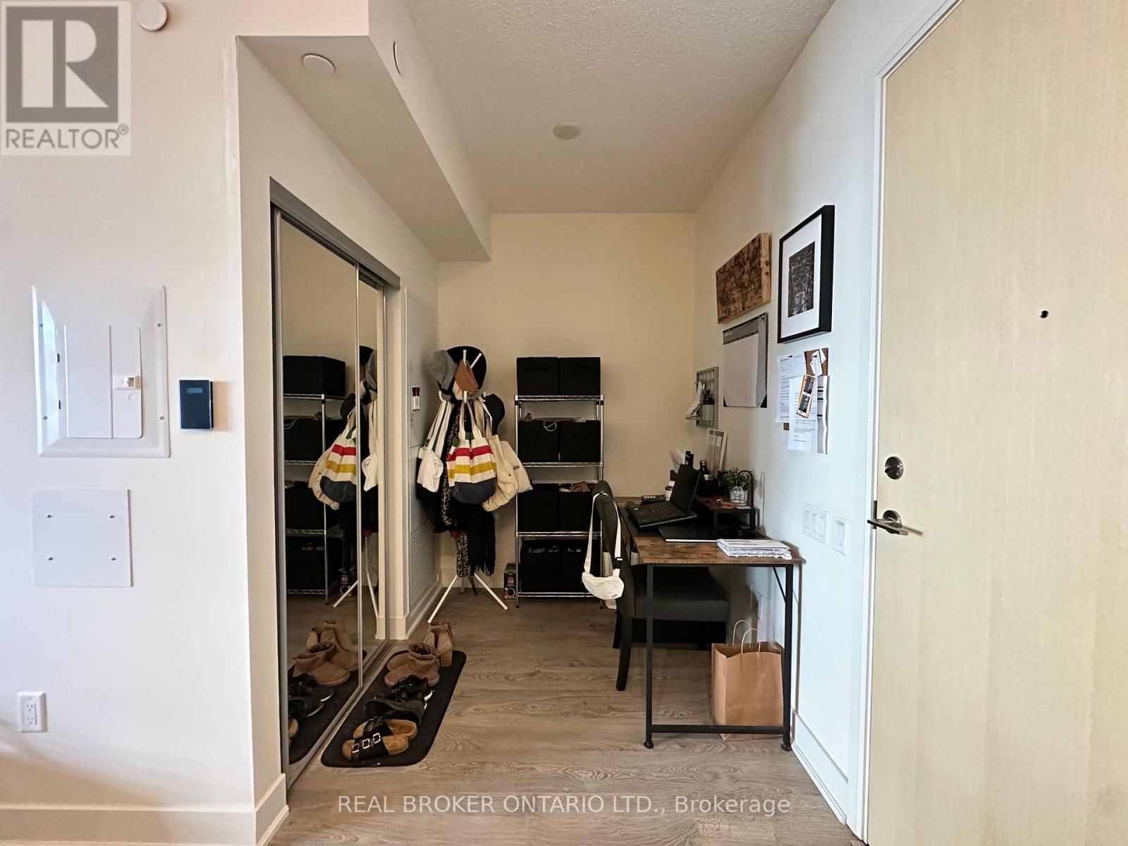 Photo 1 of 307 30 Roehampton Avenue, Toronto ON