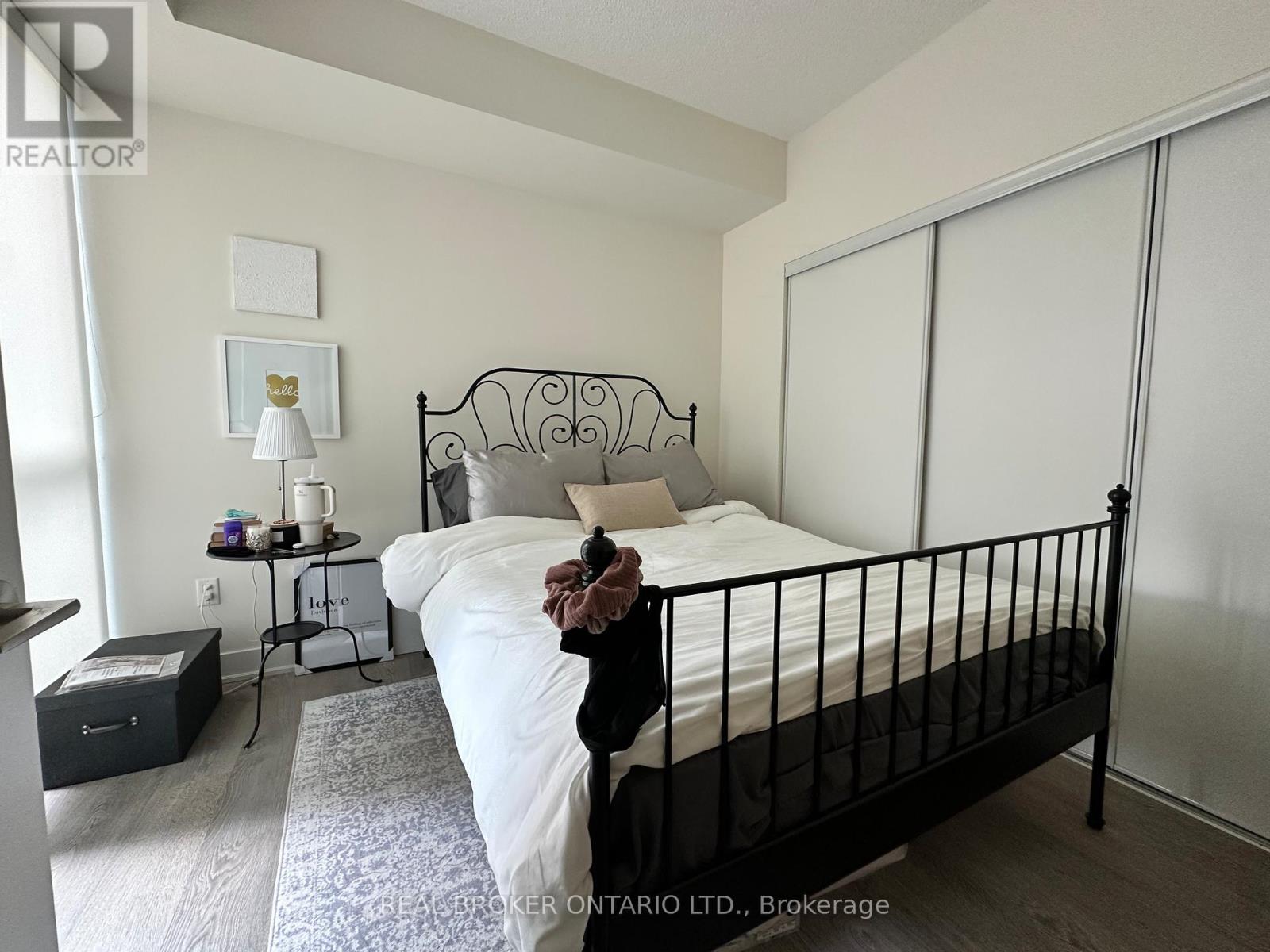 Photo 22 of 307 30 Roehampton Avenue, Toronto ON