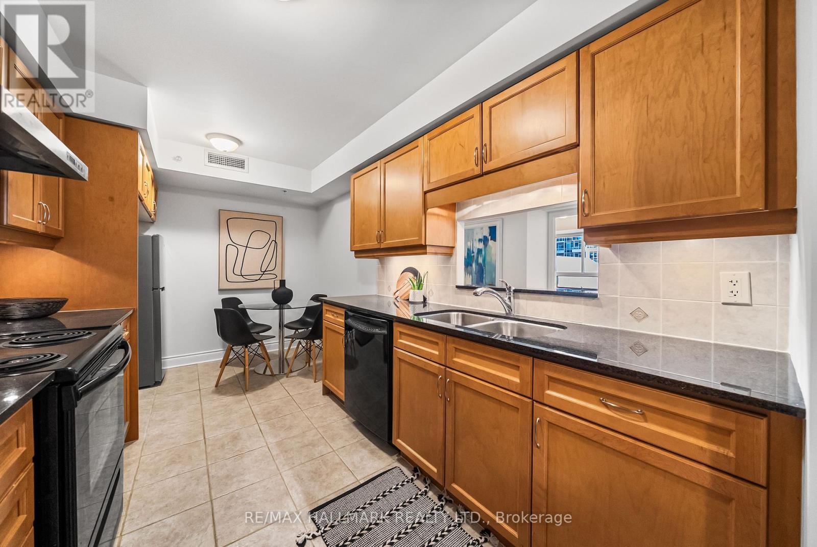 Photo 12 of 506 12 Rean Drive, Toronto ON