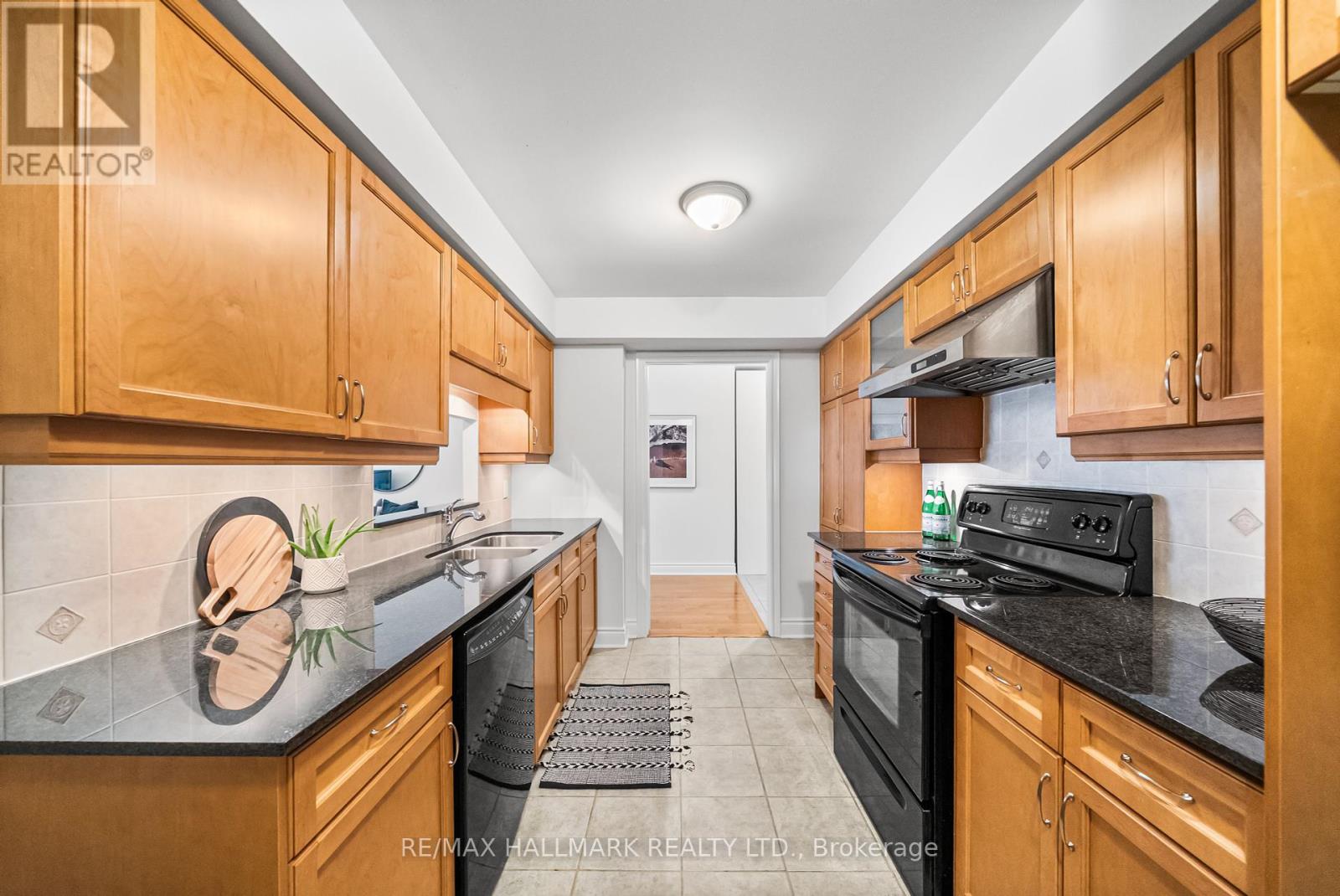 Photo 14 of 506 12 Rean Drive, Toronto ON