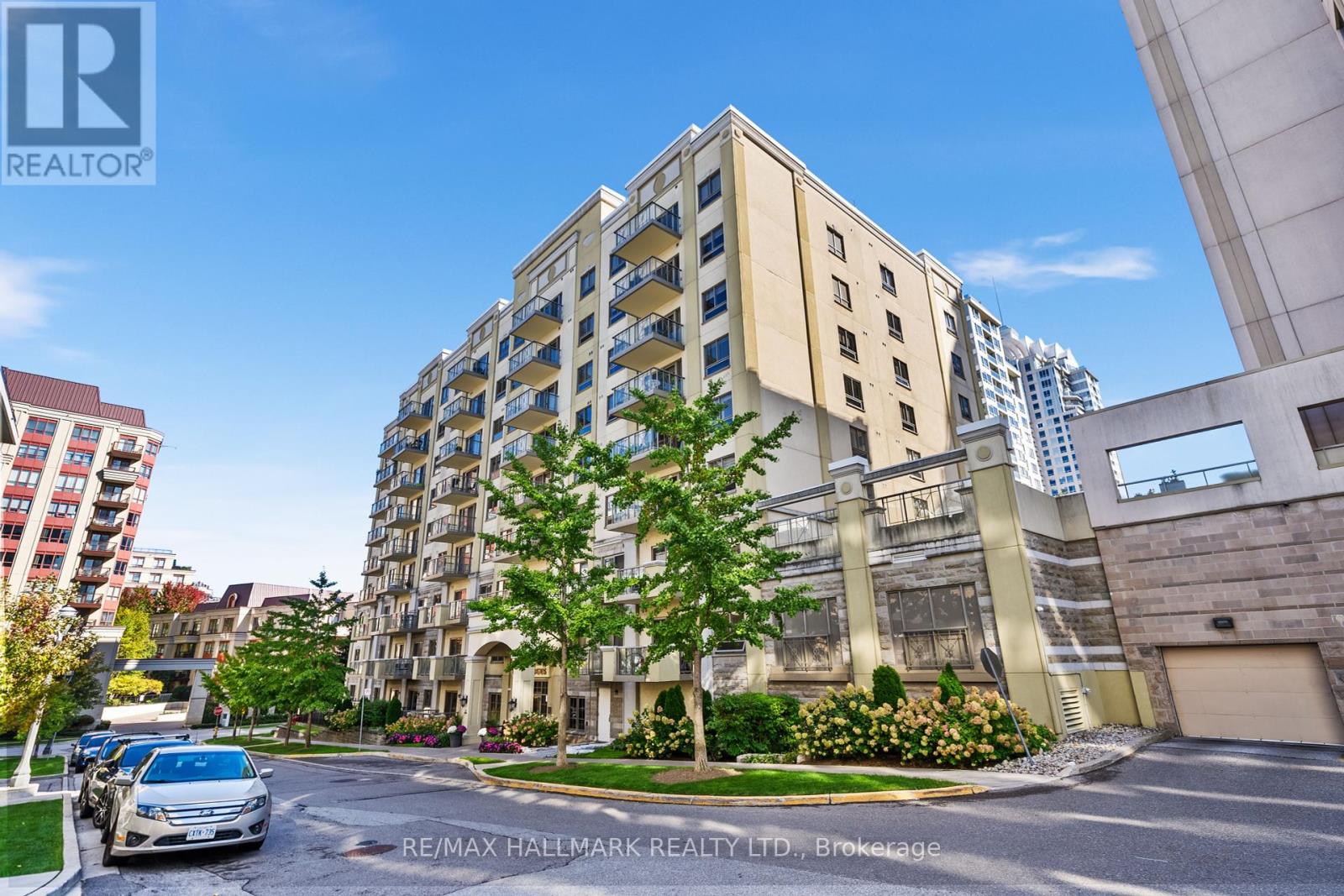 Photo 2 of 506 12 Rean Drive, Toronto ON