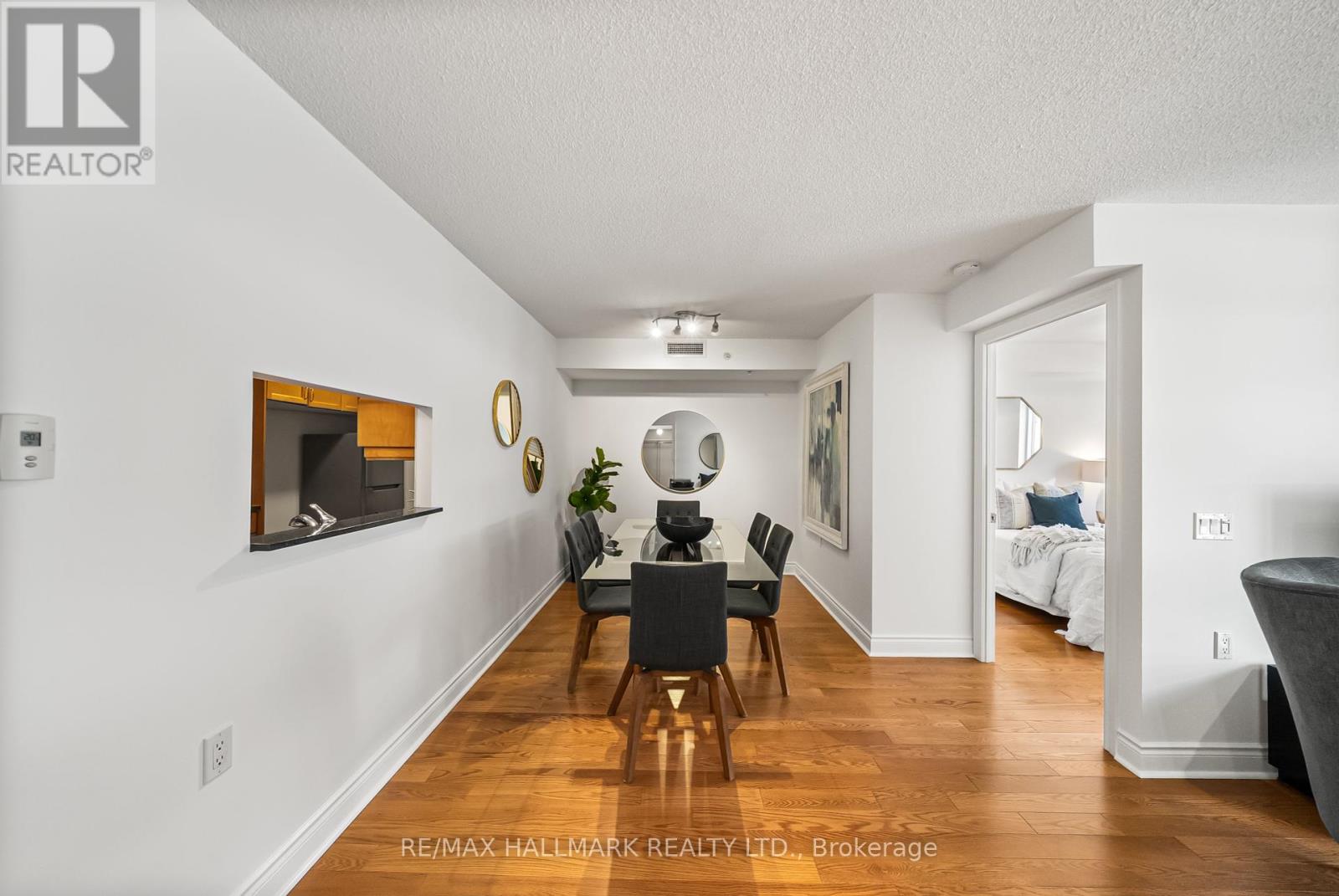 Photo 9 of 506 12 Rean Drive, Toronto ON