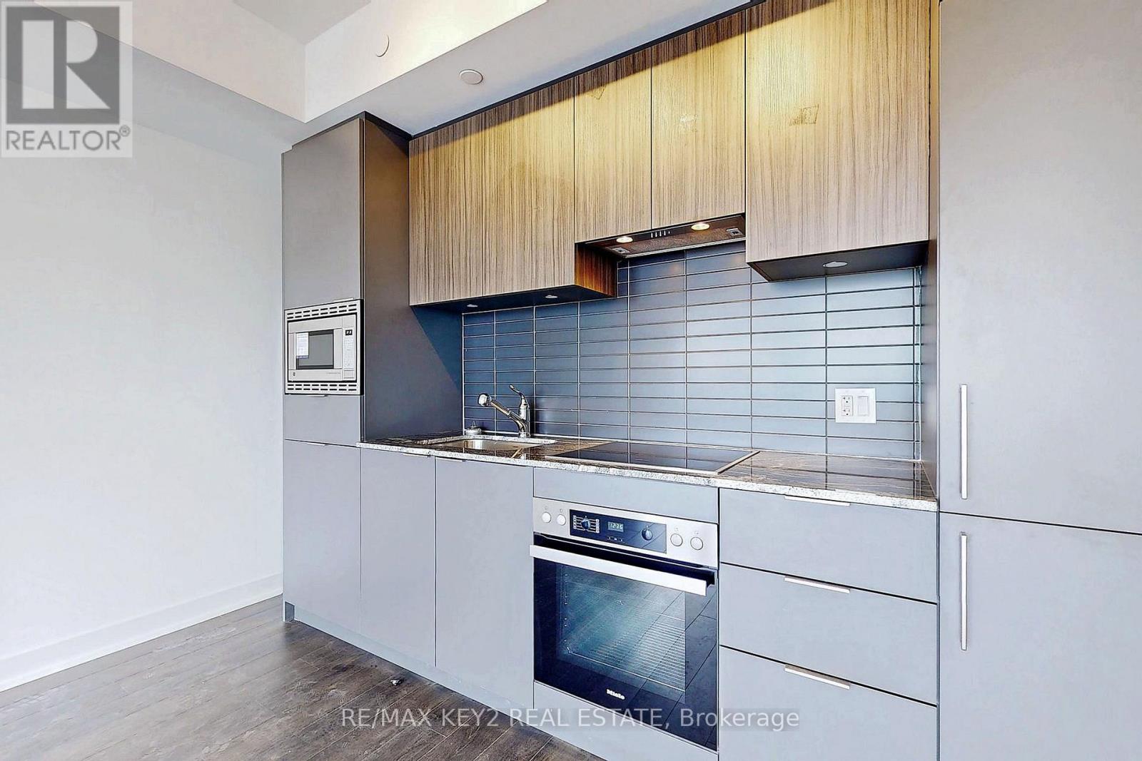 Photo 5 of 611 50 Oneill Road, Toronto ON