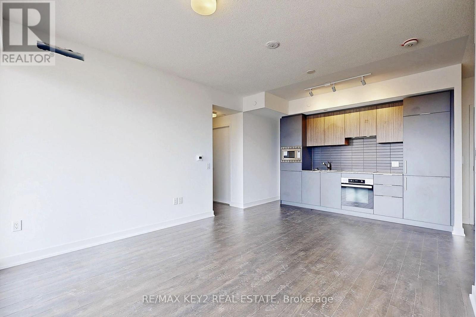 Photo 7 of 611 50 Oneill Road, Toronto ON