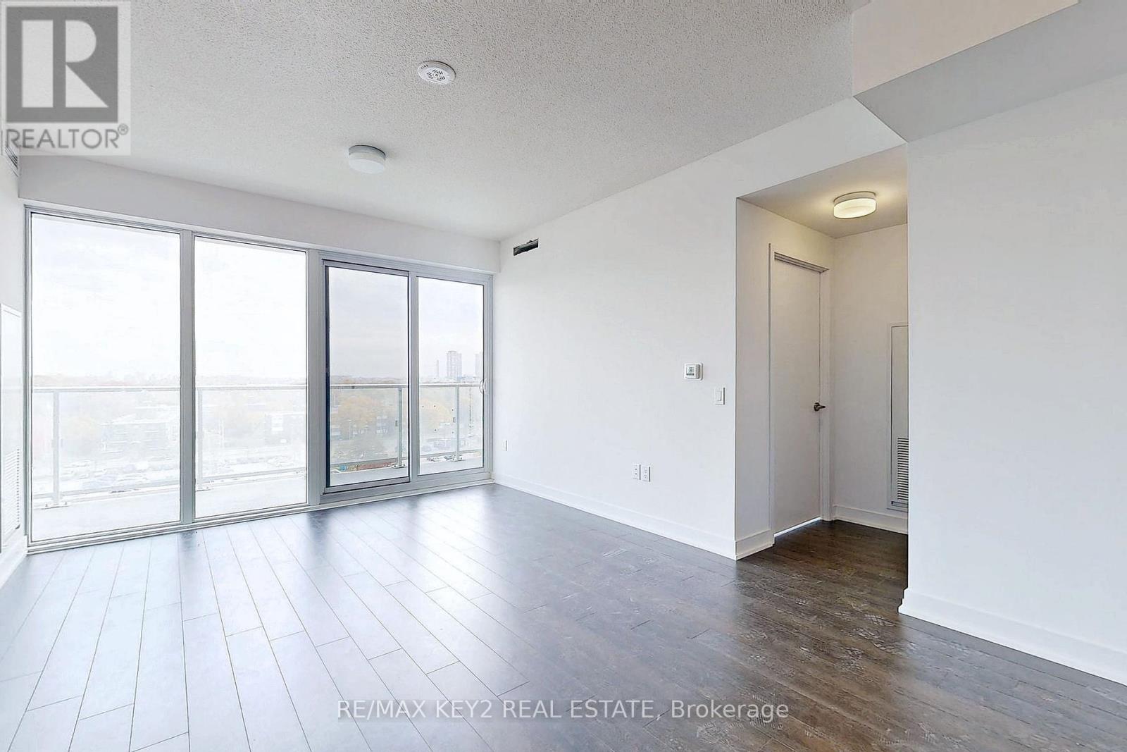 Photo 8 of 611 50 Oneill Road, Toronto ON