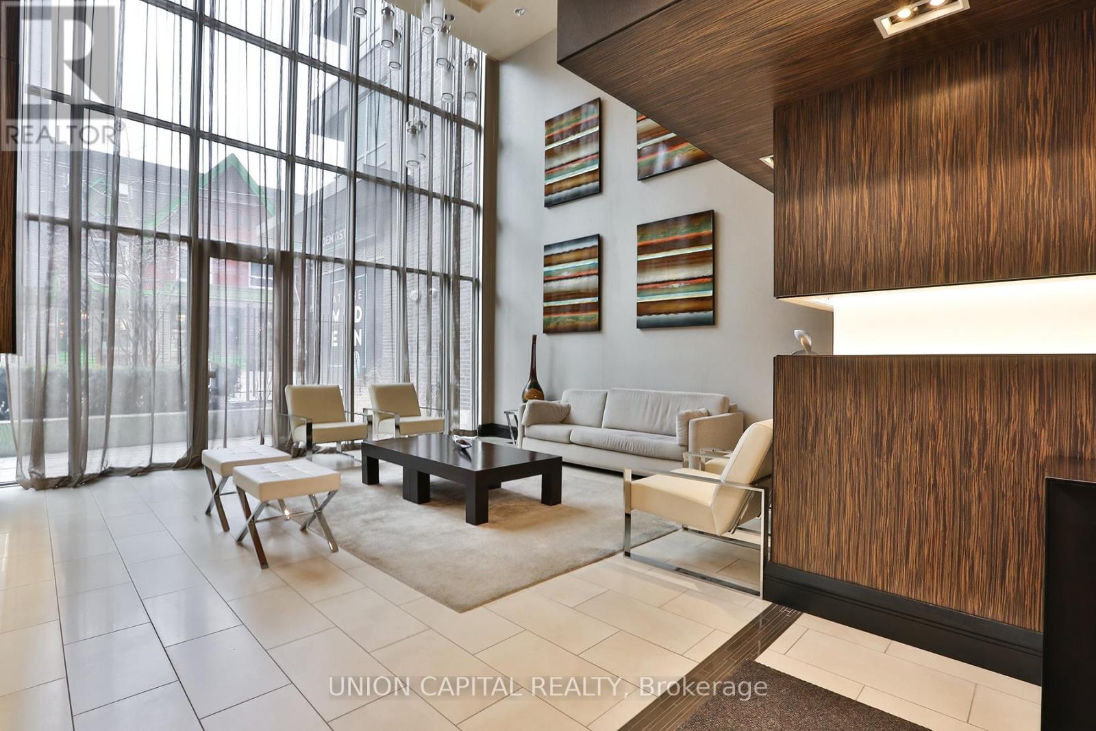 Photo 3 of 610 320 Richmond Street E, Toronto ON