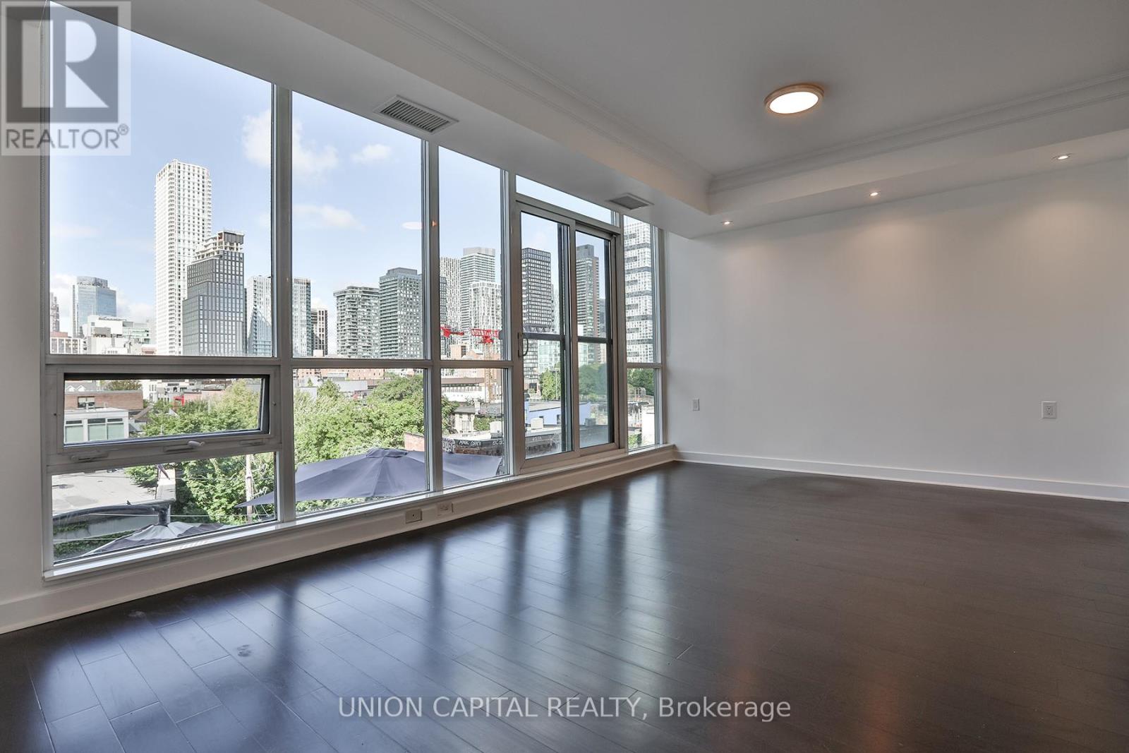 Photo 16 of 610 320 Richmond Street E, Toronto ON