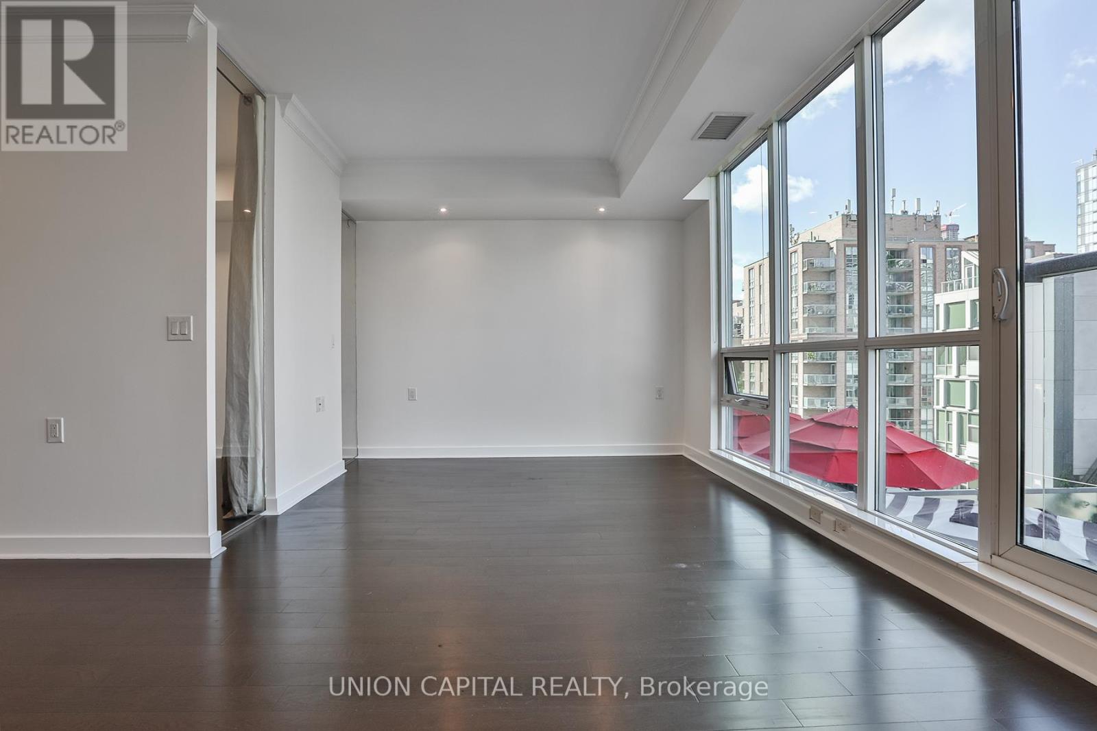 Photo 1 of 610 320 Richmond Street E, Toronto ON