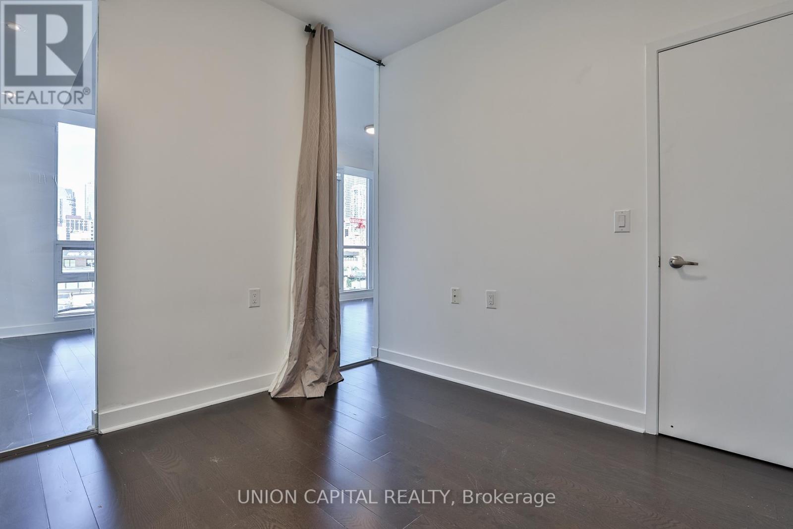 Photo 15 of 610 320 Richmond Street E, Toronto ON