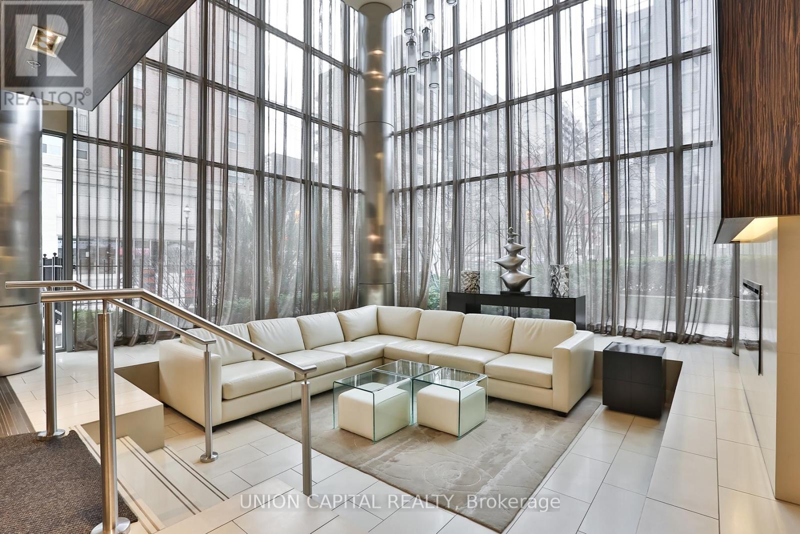 Photo 12 of 610 320 Richmond Street E, Toronto ON