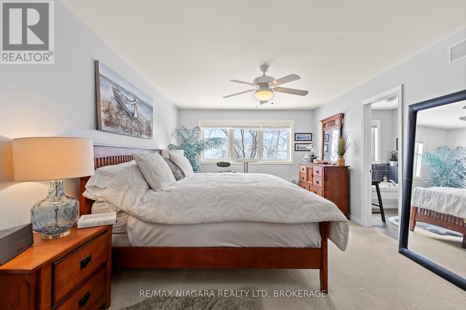 Photo 28 of 1069 Beach Boulevard, Hamilton ON