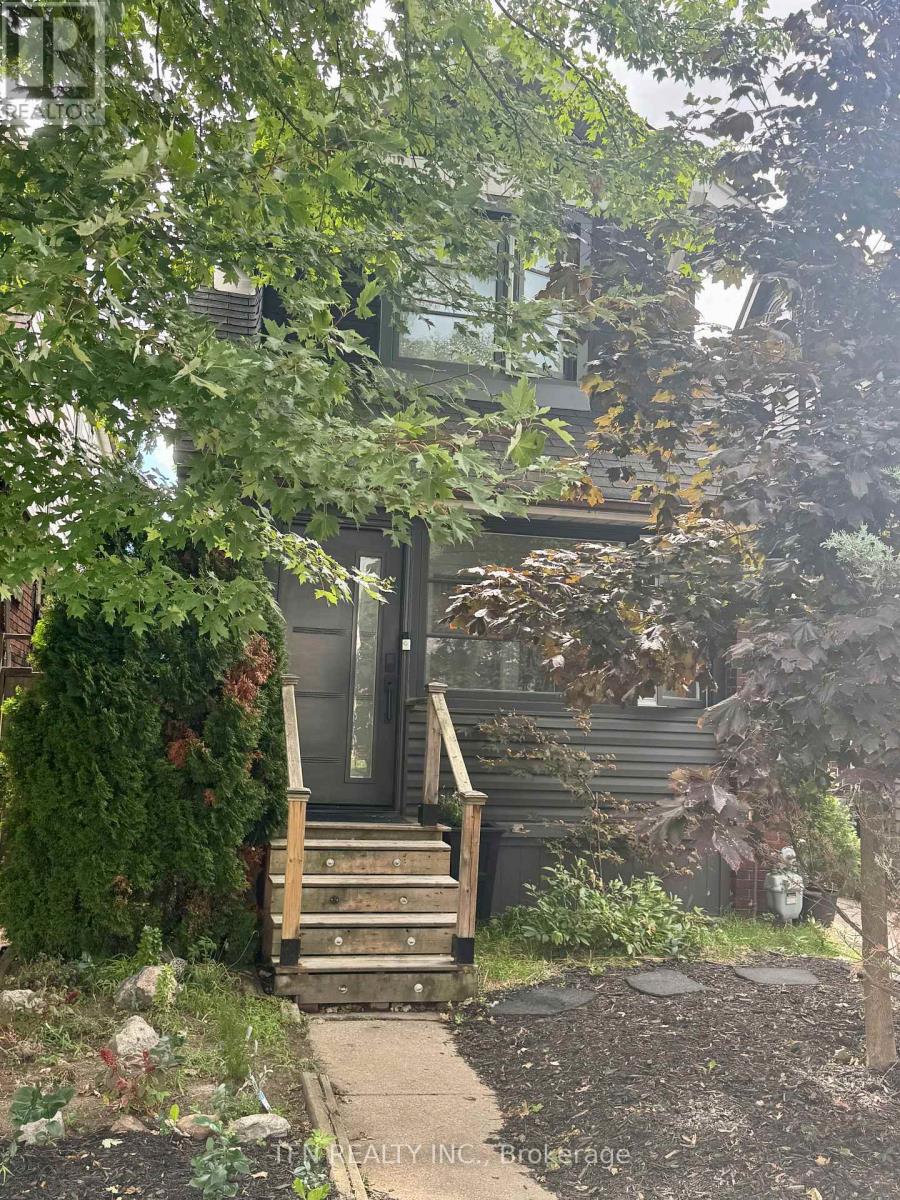 Photo 11 of 437 Mortimer Avenue, Toronto ON