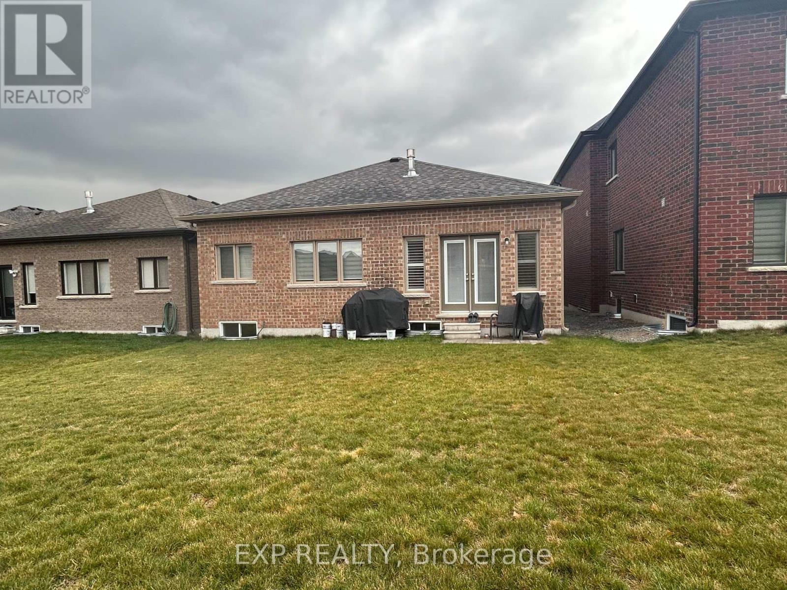 Photo 20 of 249 Fleetwood Drive, Oshawa ON