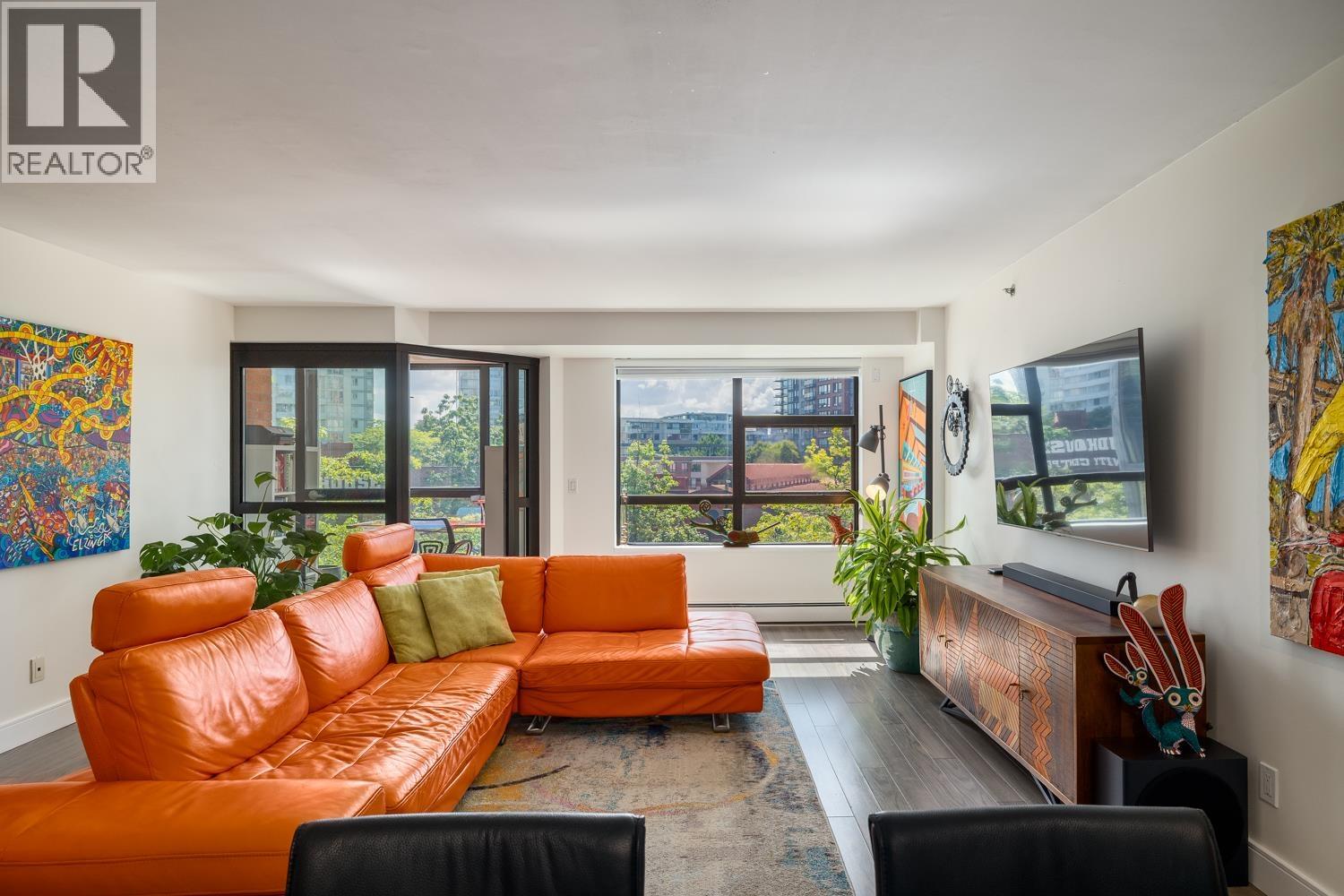 Photo 1 of 303 212 Davie Street, Vancouver BC