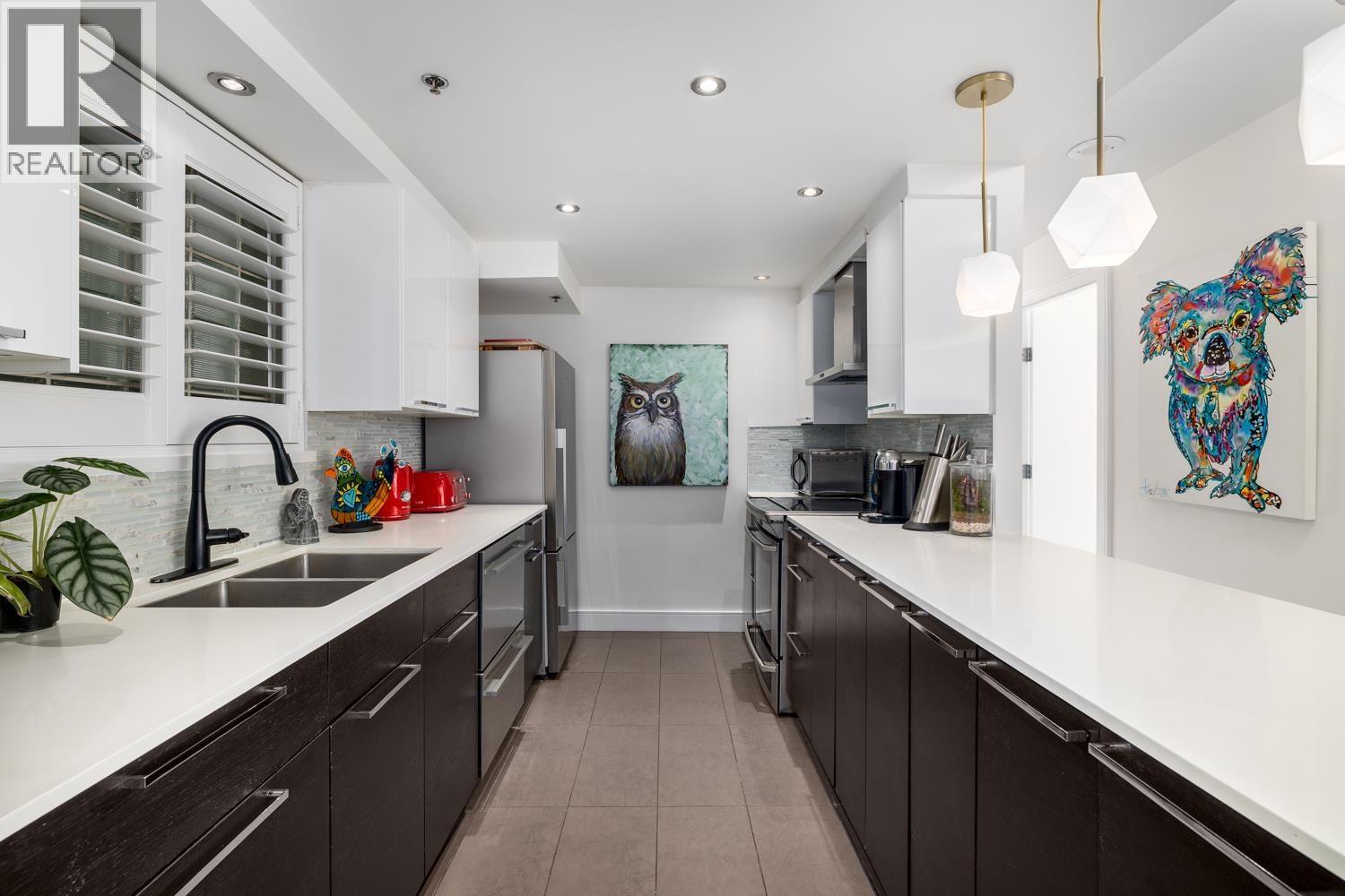 Photo 10 of 303 212 Davie Street, Vancouver BC