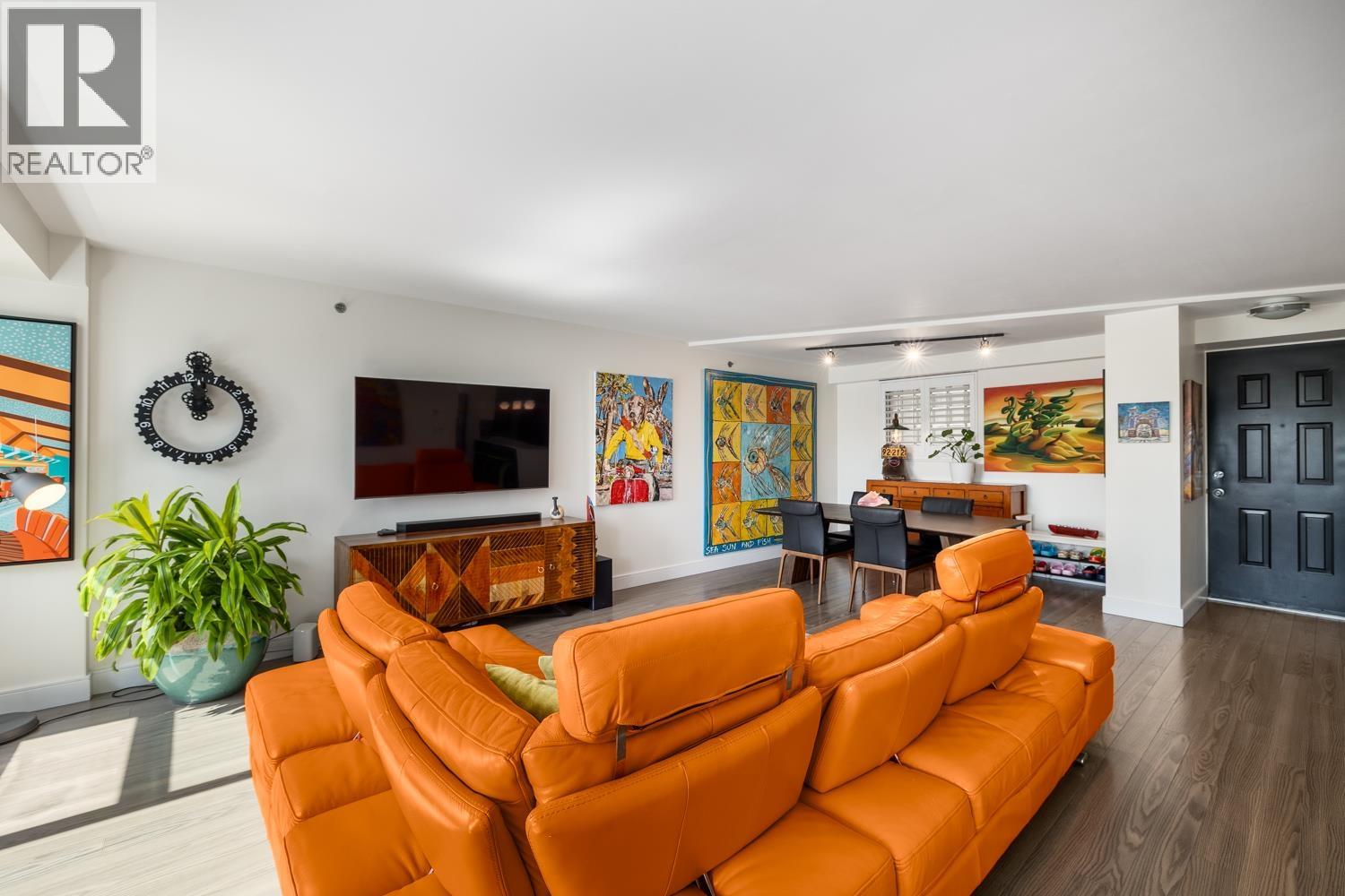 Photo 4 of 303 212 Davie Street, Vancouver BC